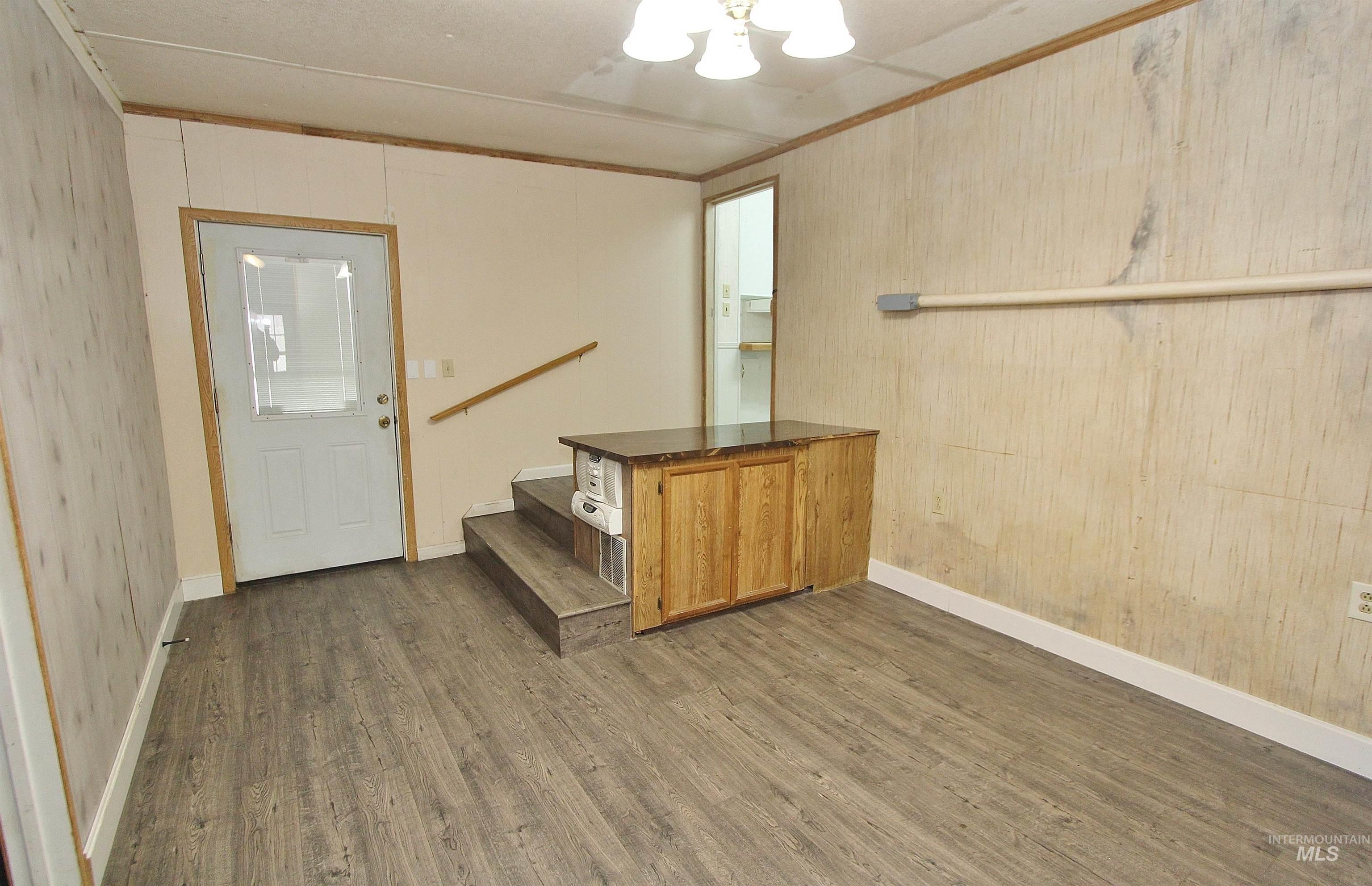 303 S Cleveland St, Boise, Idaho 83705, 5 Bedrooms, 1 Bathroom, Residential For Sale, Price $399,900,MLS 98977113