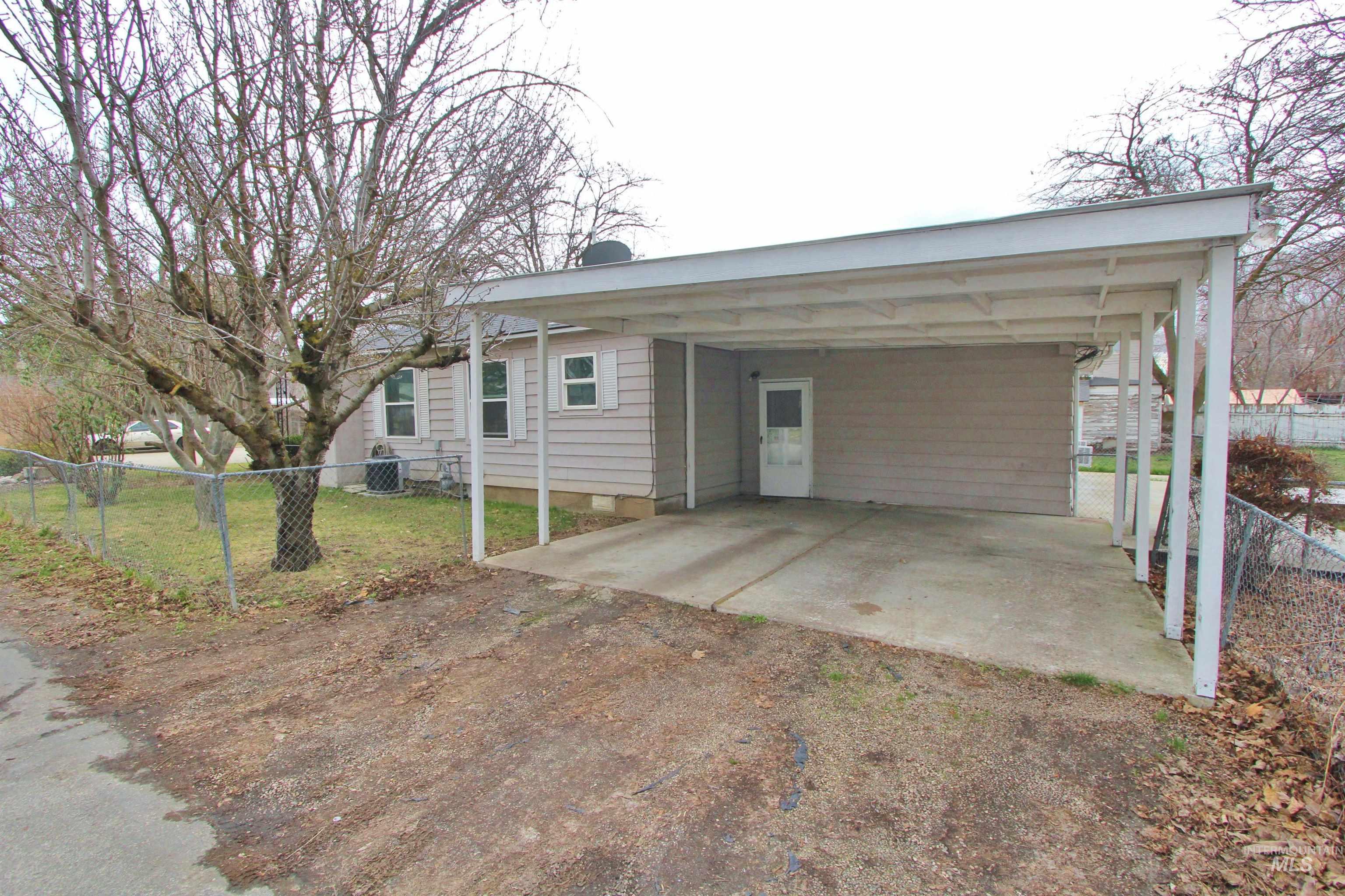 303 S Cleveland St, Boise, Idaho 83705, 5 Bedrooms, 1 Bathroom, Residential For Sale, Price $399,900,MLS 98977113