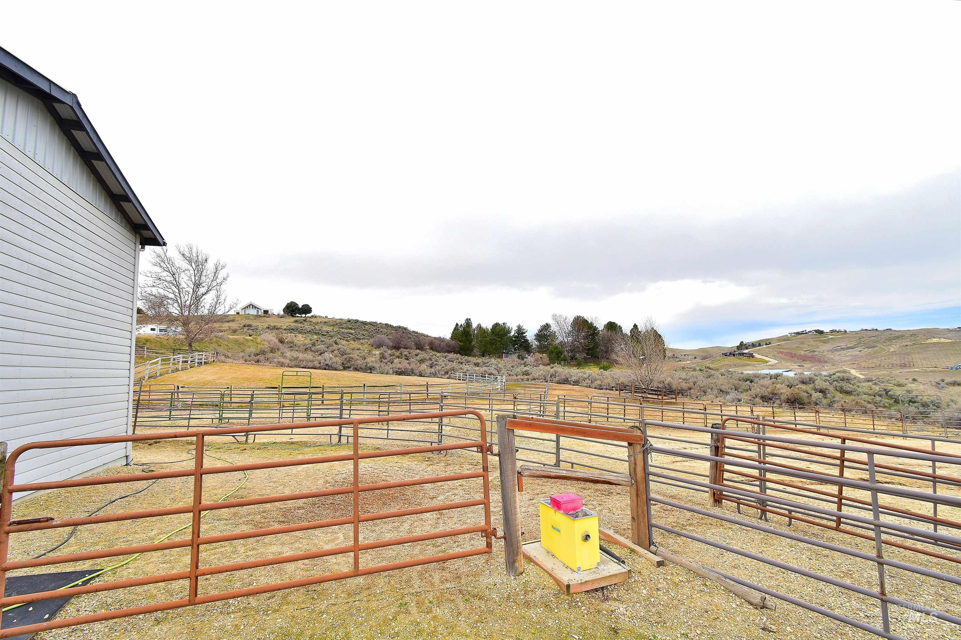 5035 willow creek, Eagle, Idaho 83616, 4 Bedrooms, 3 Bathrooms, Residential For Sale, Price $1,299,900,MLS 98977114