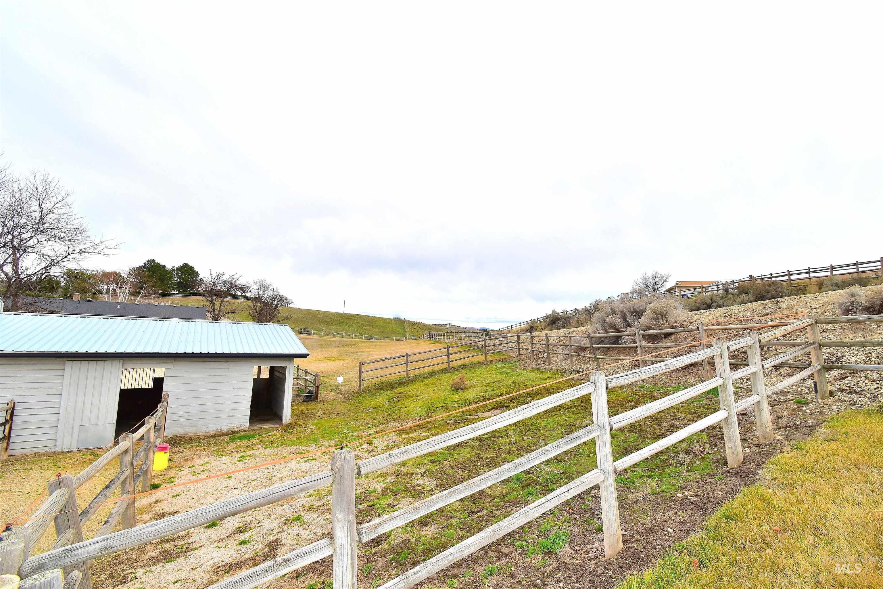 5035 willow creek, Eagle, Idaho 83616, 4 Bedrooms, 3 Bathrooms, Residential For Sale, Price $1,299,900,MLS 98977114