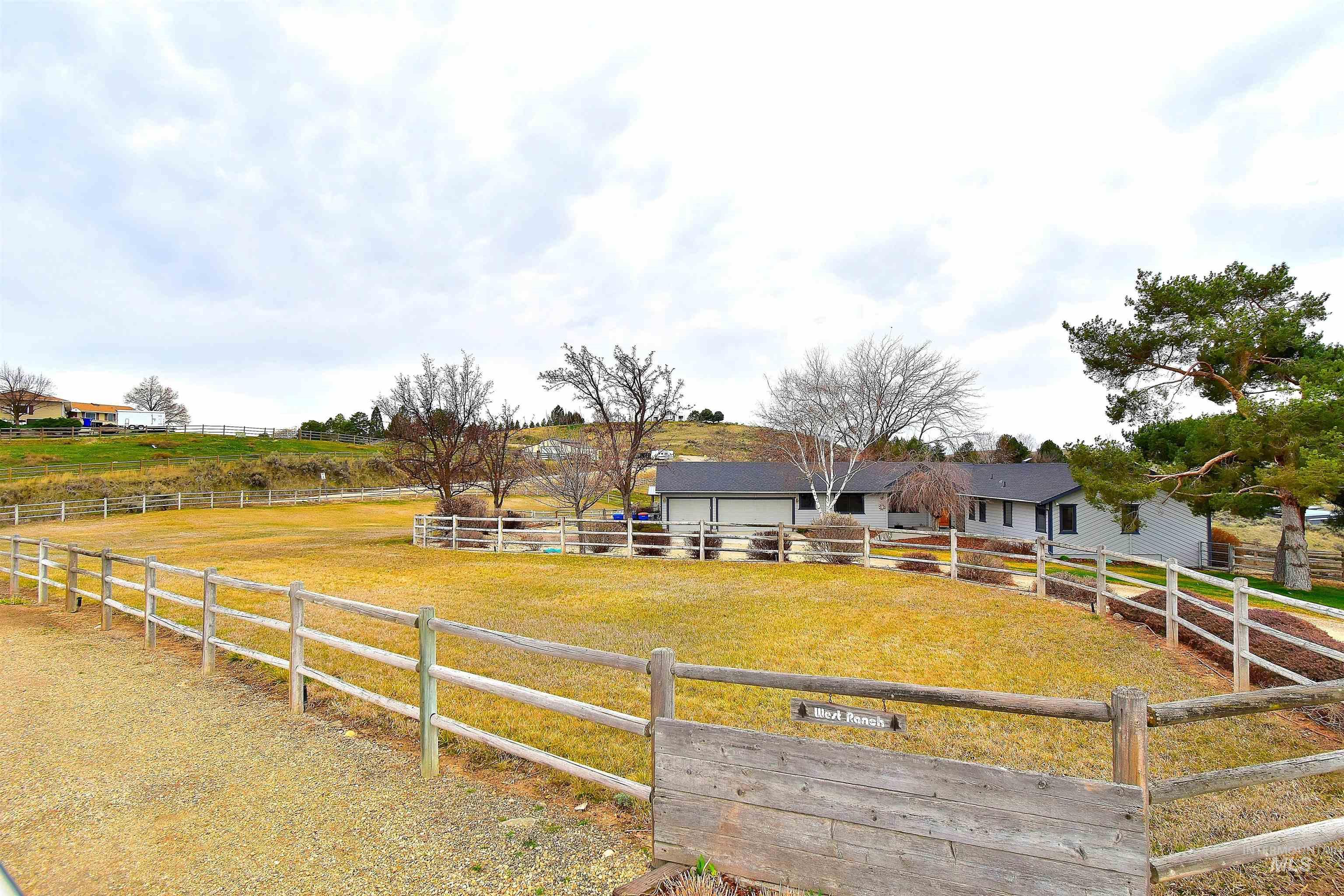 5035 willow creek, Eagle, Idaho 83616, 4 Bedrooms, 3 Bathrooms, Residential For Sale, Price $1,299,900,MLS 98977114