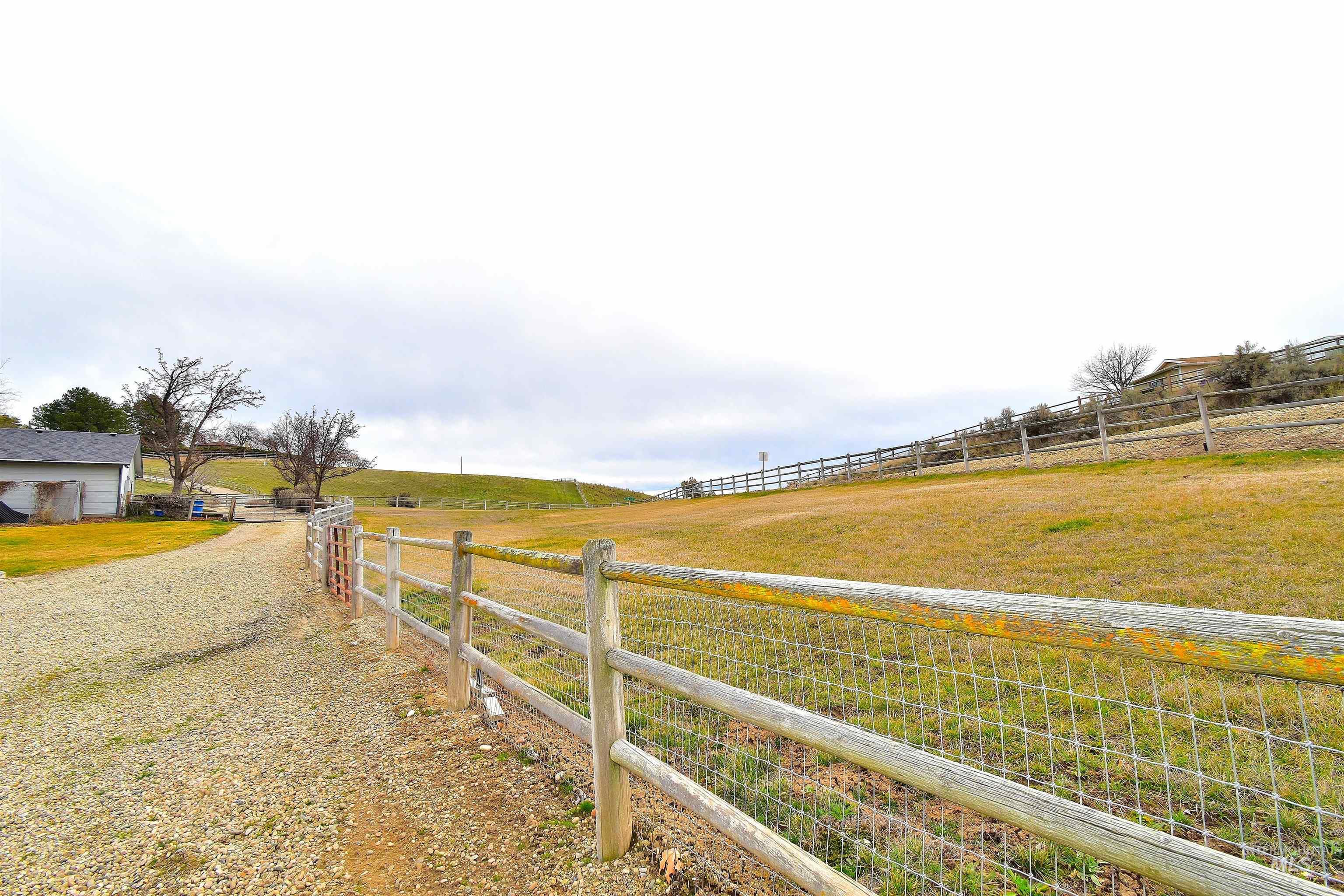 5035 willow creek, Eagle, Idaho 83616, 4 Bedrooms, 3 Bathrooms, Residential For Sale, Price $1,299,900,MLS 98977114