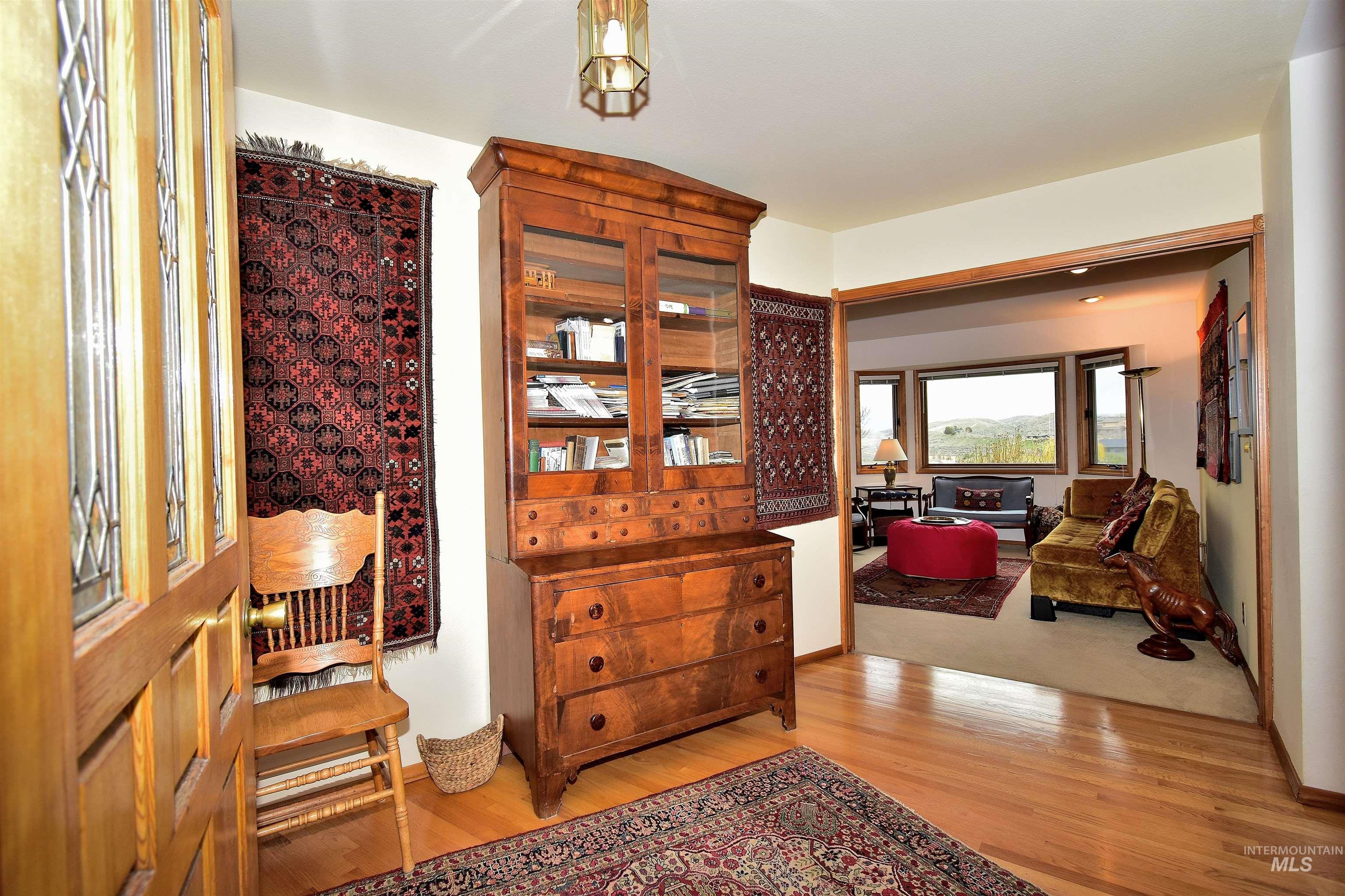 5035 willow creek, Eagle, Idaho 83616, 4 Bedrooms, 3 Bathrooms, Residential For Sale, Price $1,299,900,MLS 98977114