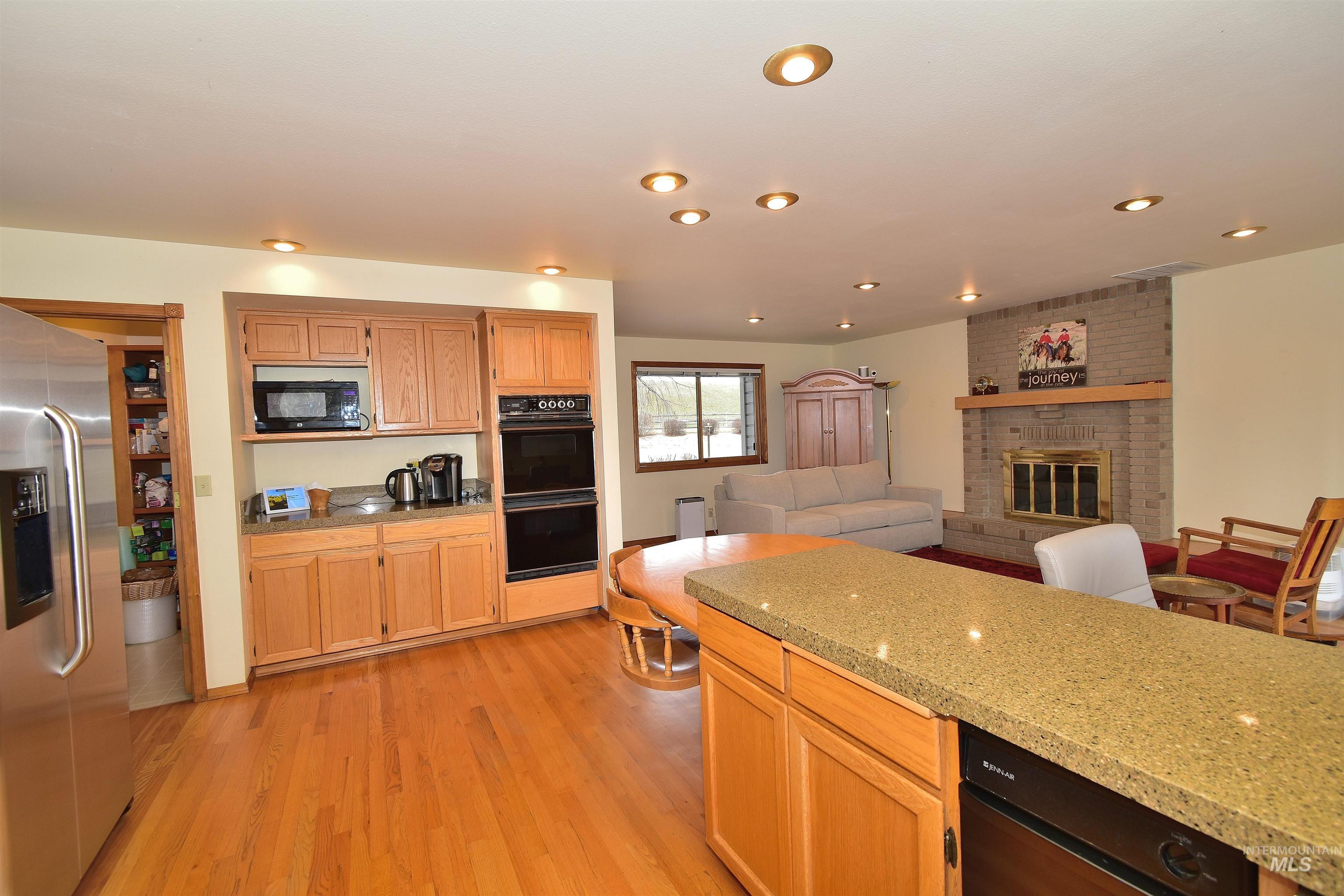 5035 willow creek, Eagle, Idaho 83616, 4 Bedrooms, 3 Bathrooms, Residential For Sale, Price $1,299,900,MLS 98977114