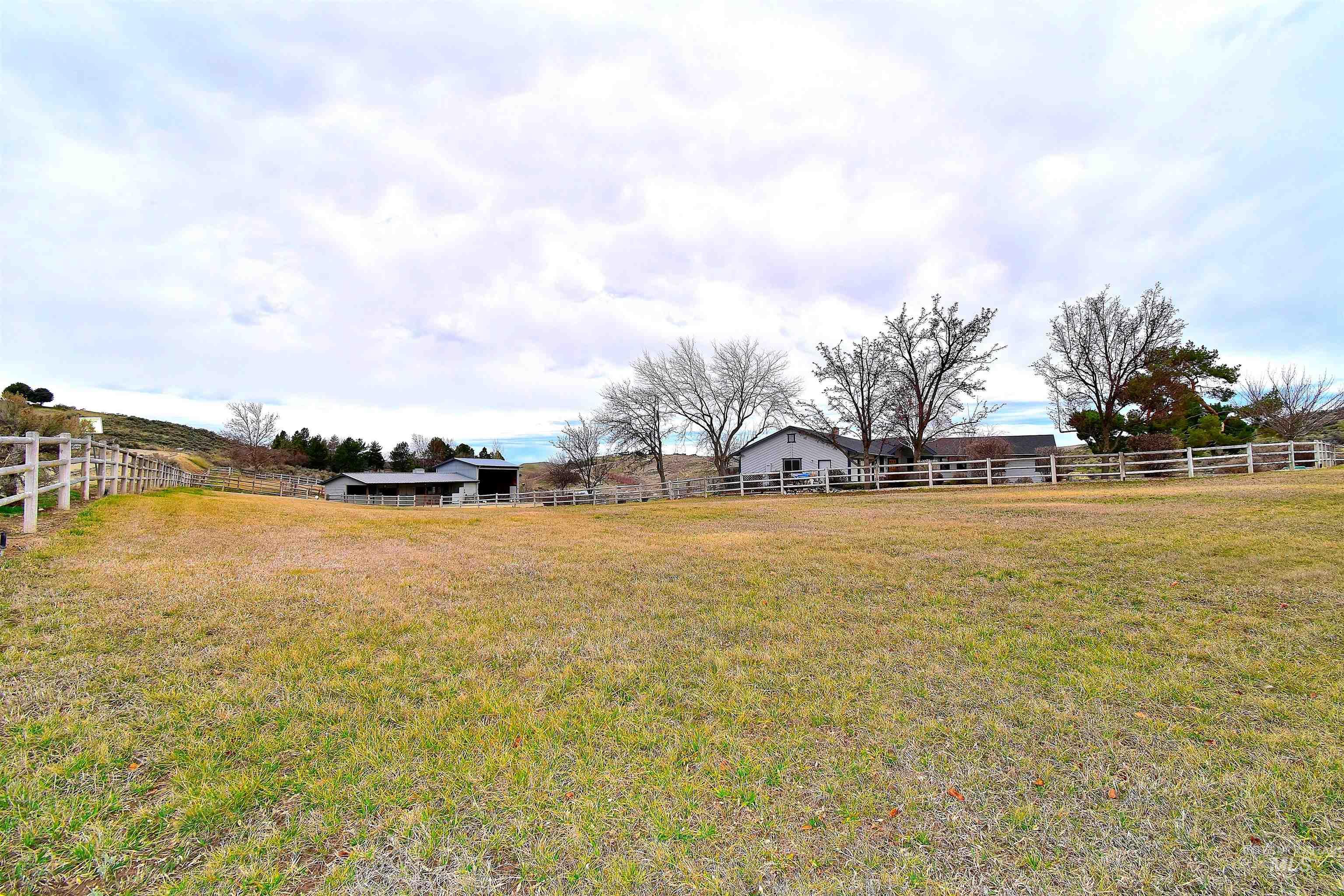 5035 willow creek, Eagle, Idaho 83616, 4 Bedrooms, 3 Bathrooms, Residential For Sale, Price $1,299,900,MLS 98977114