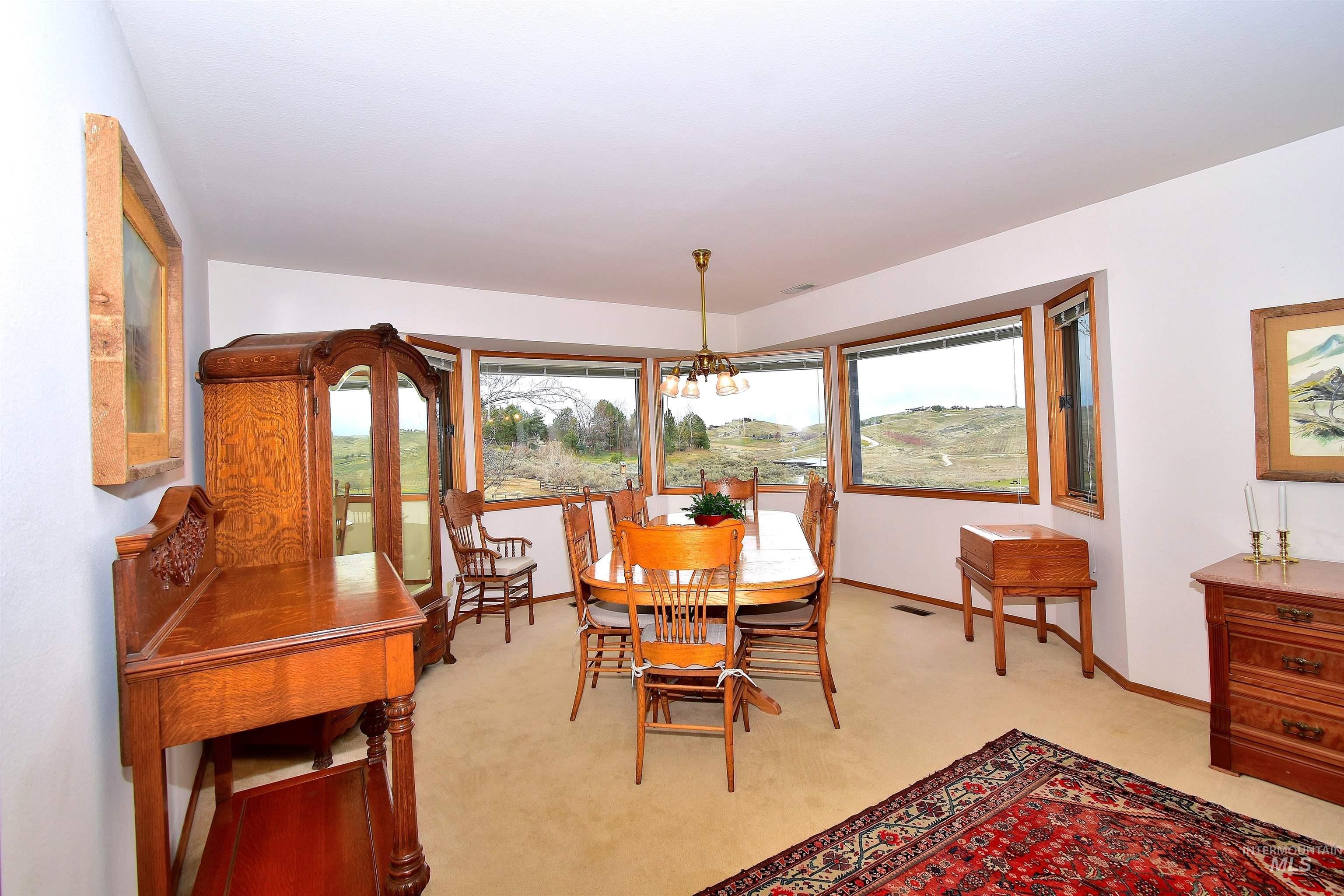 5035 willow creek, Eagle, Idaho 83616, 4 Bedrooms, 3 Bathrooms, Residential For Sale, Price $1,299,900,MLS 98977114