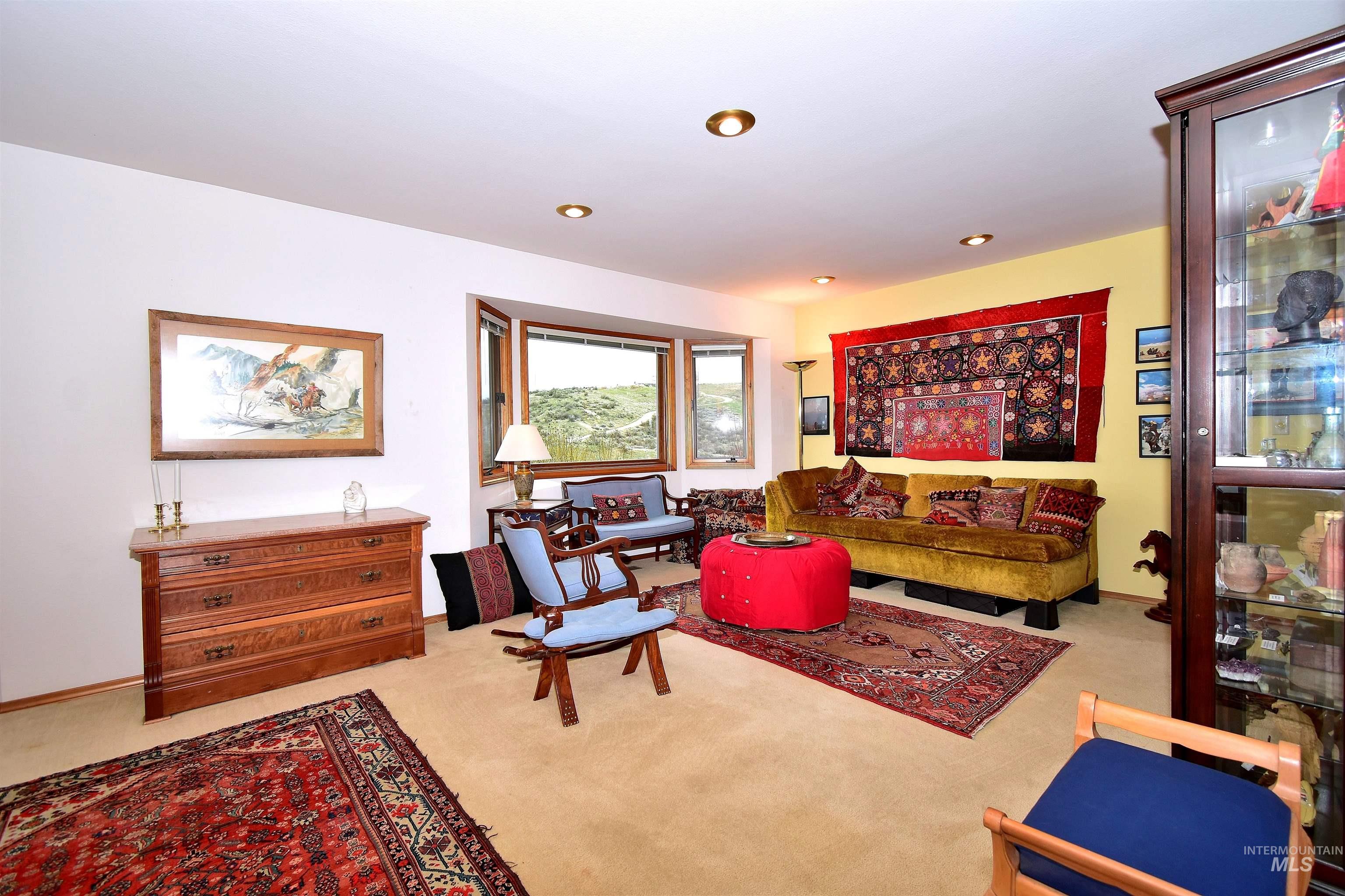 5035 willow creek, Eagle, Idaho 83616, 4 Bedrooms, 3 Bathrooms, Residential For Sale, Price $1,299,900,MLS 98977114