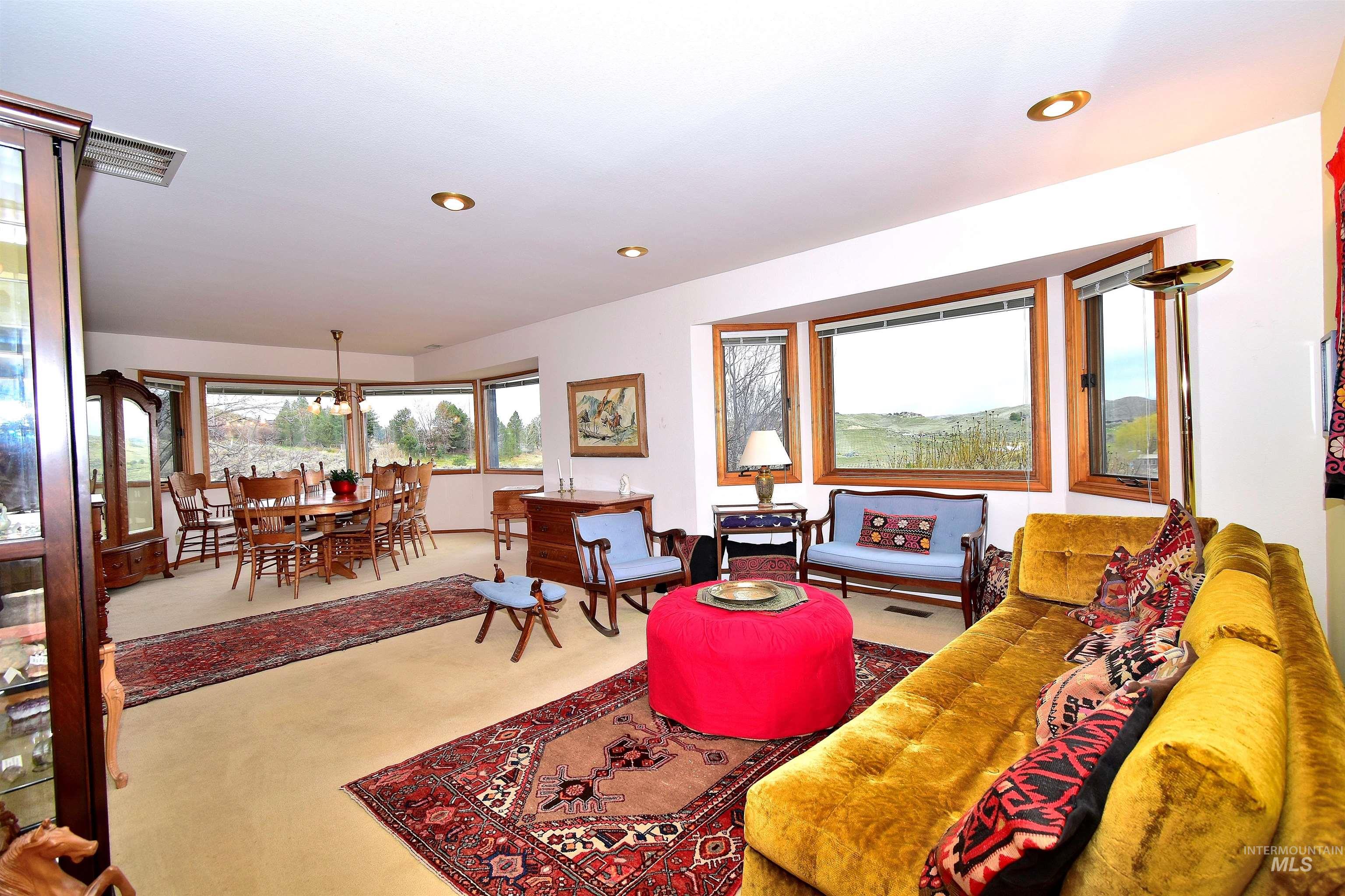 5035 willow creek, Eagle, Idaho 83616, 4 Bedrooms, 3 Bathrooms, Residential For Sale, Price $1,299,900,MLS 98977114