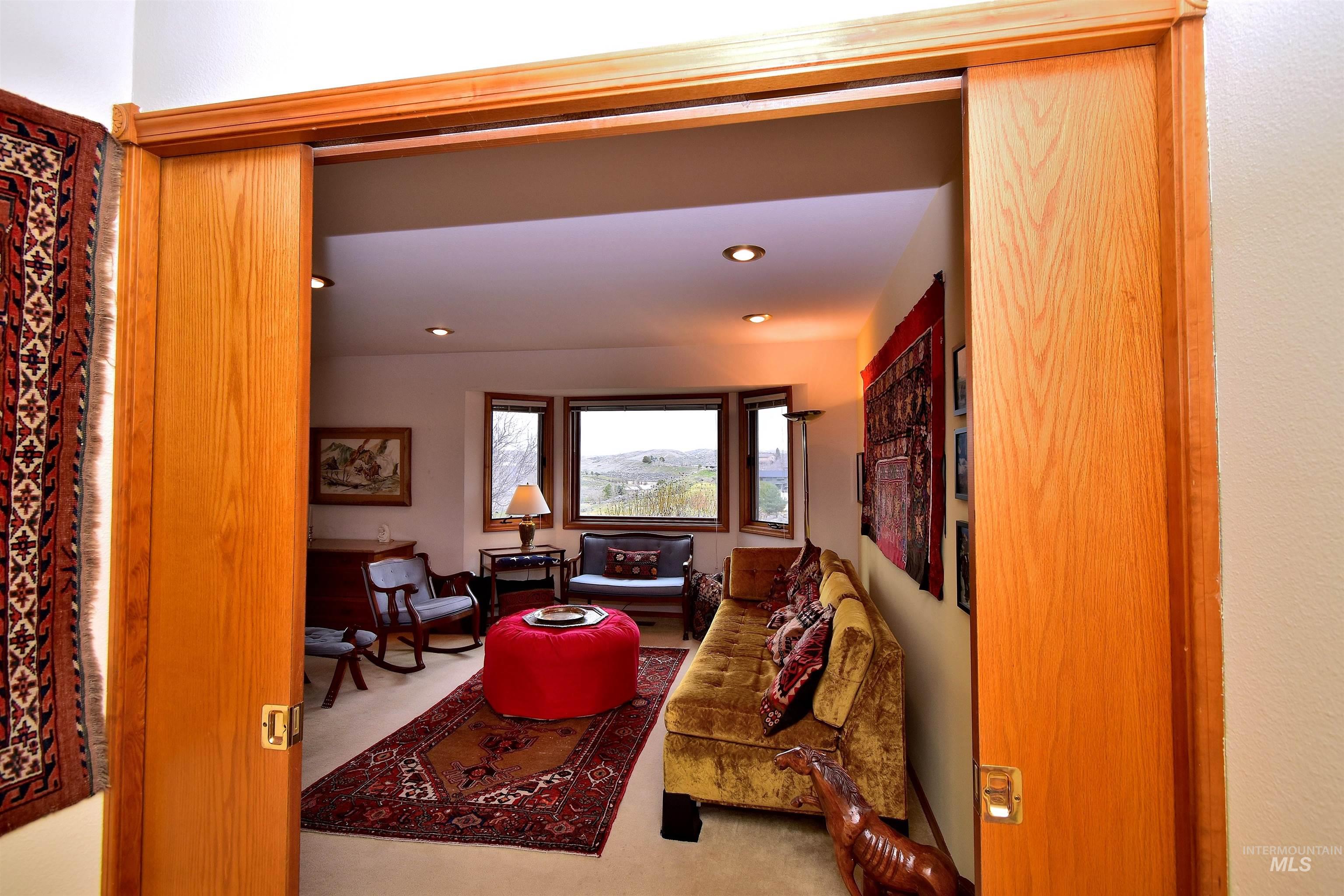 5035 willow creek, Eagle, Idaho 83616, 4 Bedrooms, 3 Bathrooms, Residential For Sale, Price $1,299,900,MLS 98977114