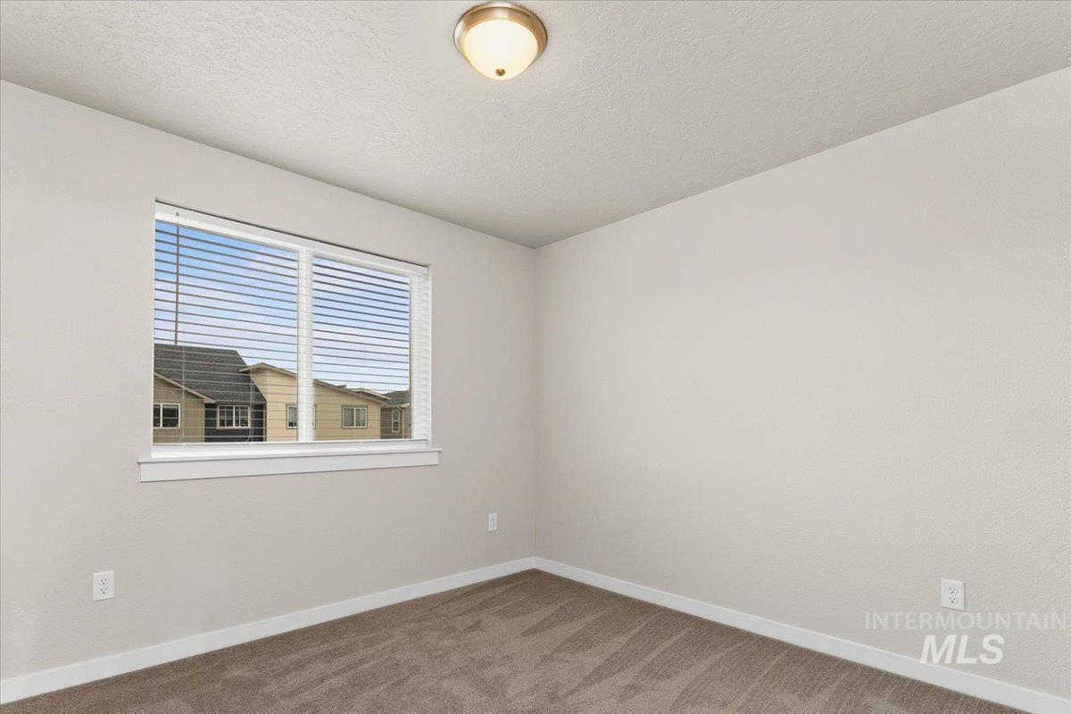 3125 N Network Ln, Boise, Idaho 83704, 4 Bedrooms, 3.5 Bathrooms, Residential For Sale, Price $459,900,MLS 98977118