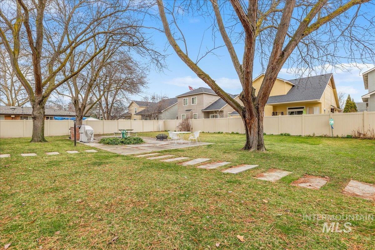 6924 Colehaven Lane, Boise, Idaho 83704, 2 Bedrooms, 1 Bathroom, Residential For Sale, Price $229,999,MLS 98977119