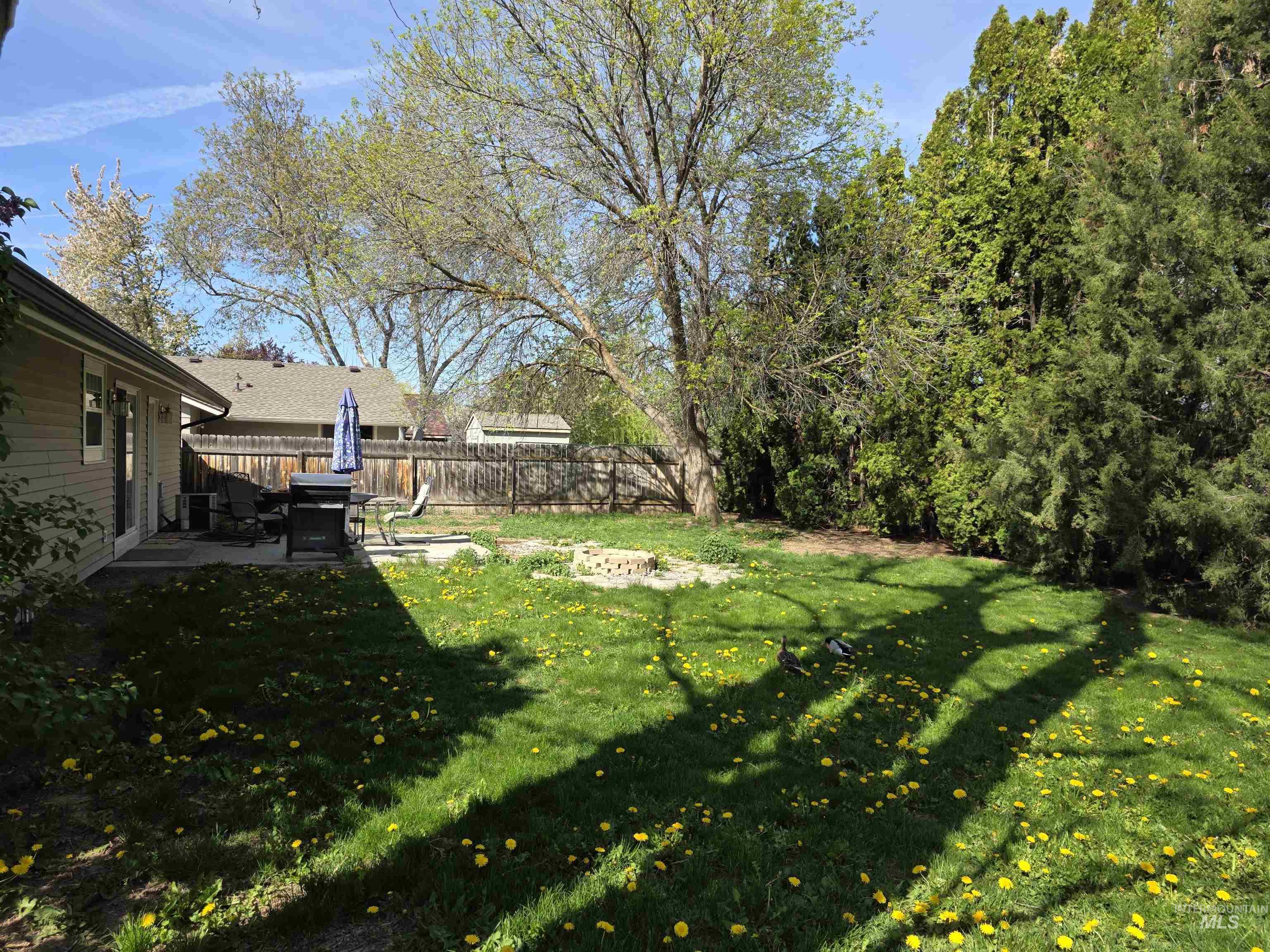 1887 W Cherry Ct, Boise, Idaho 83705, 2 Bedrooms, 1 Bathroom, Residential For Sale, Price $367,500,MLS 98977120