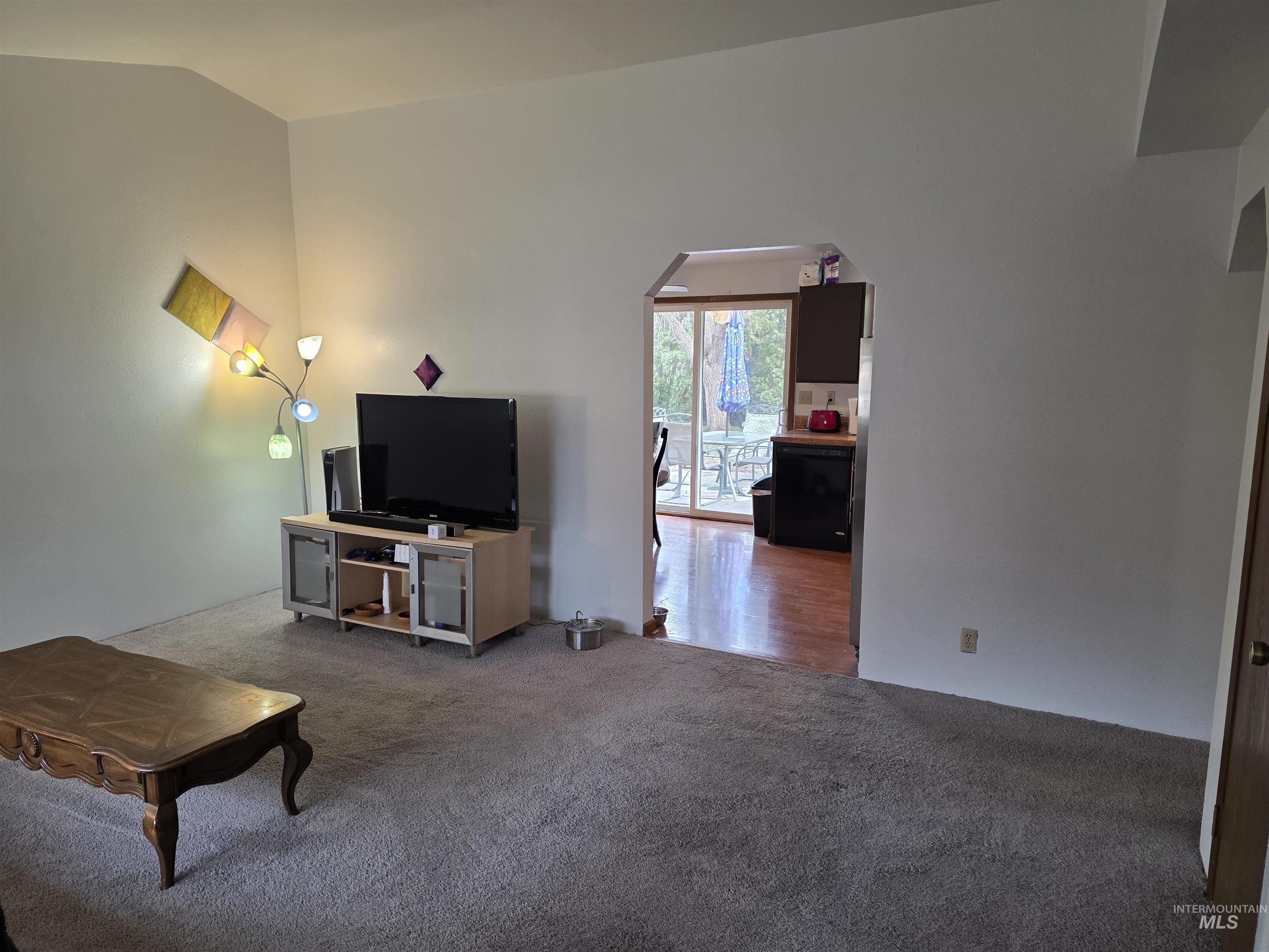 1887 W Cherry Ct, Boise, Idaho 83705, 2 Bedrooms, 1 Bathroom, Residential For Sale, Price $374,900,MLS 98977120