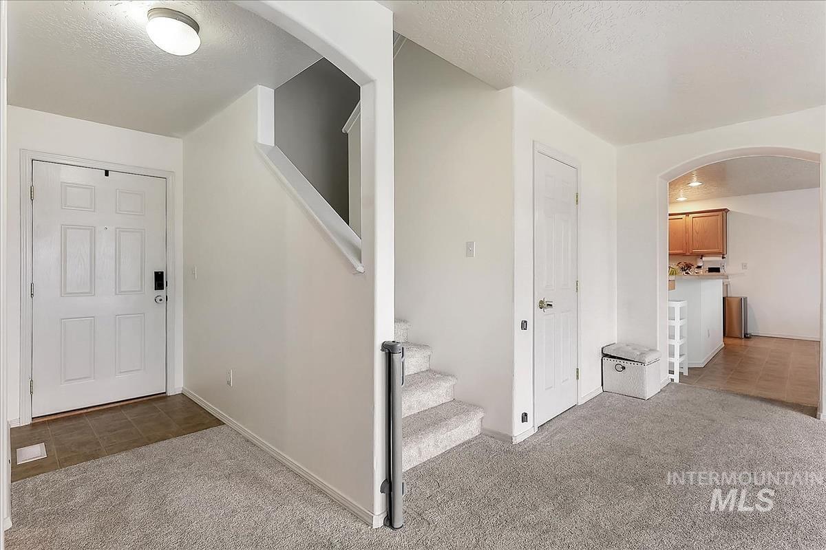 5304 Barkley Way, Caldwell, Idaho 83607, 3 Bedrooms, 2.5 Bathrooms, Residential For Sale, Price $395,000,MLS 98977122