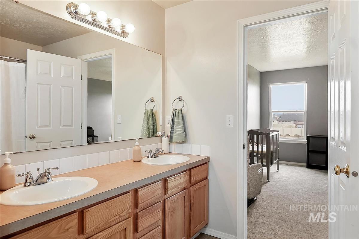 5304 Barkley Way, Caldwell, Idaho 83607, 3 Bedrooms, 2.5 Bathrooms, Residential For Sale, Price $395,000,MLS 98977122