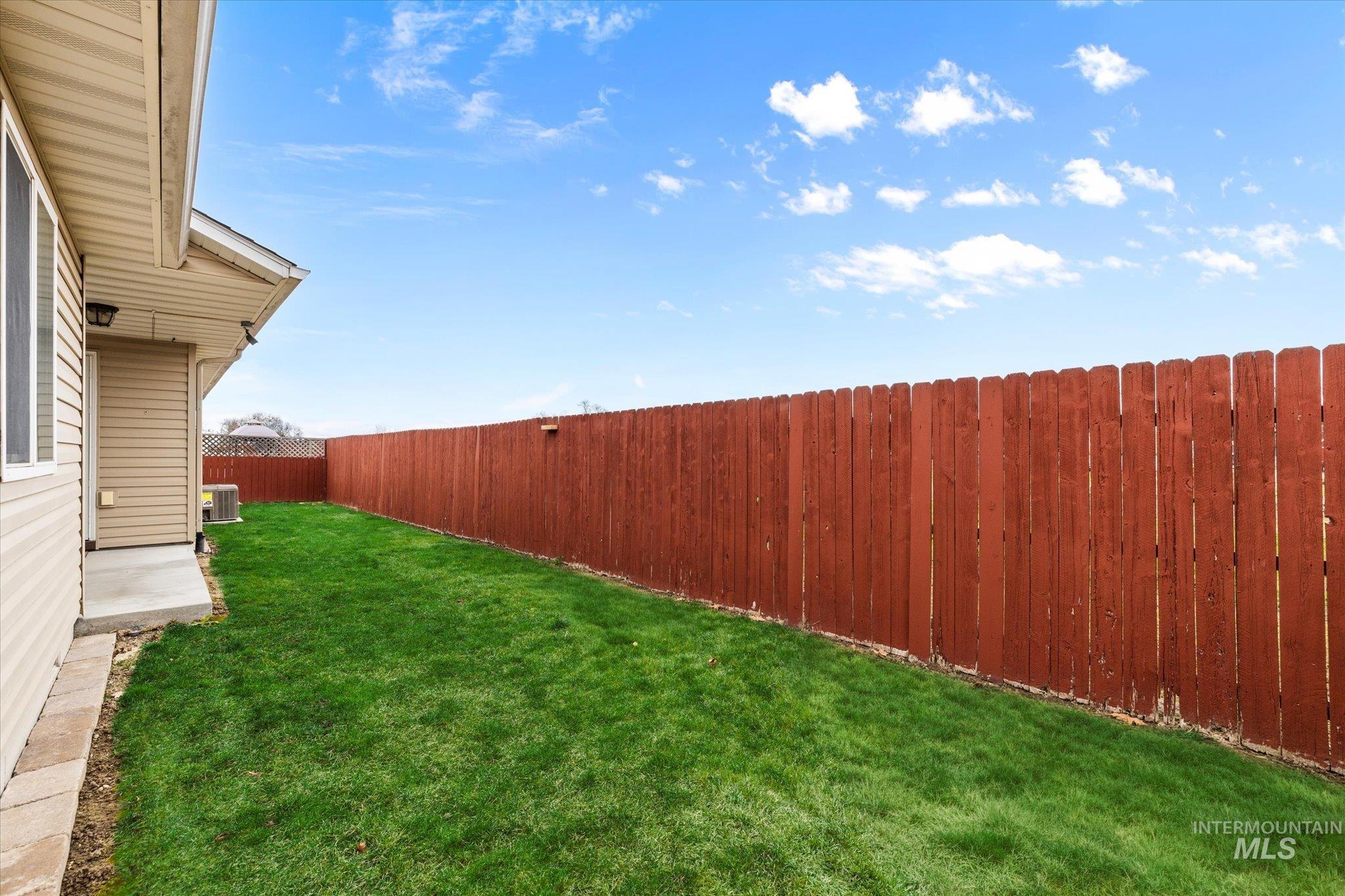 338 W Birmingham Drive, Nampa, Idaho 83651, 2 Bedrooms, 1 Bathroom, Residential For Sale, Price $274,900,MLS 98977123