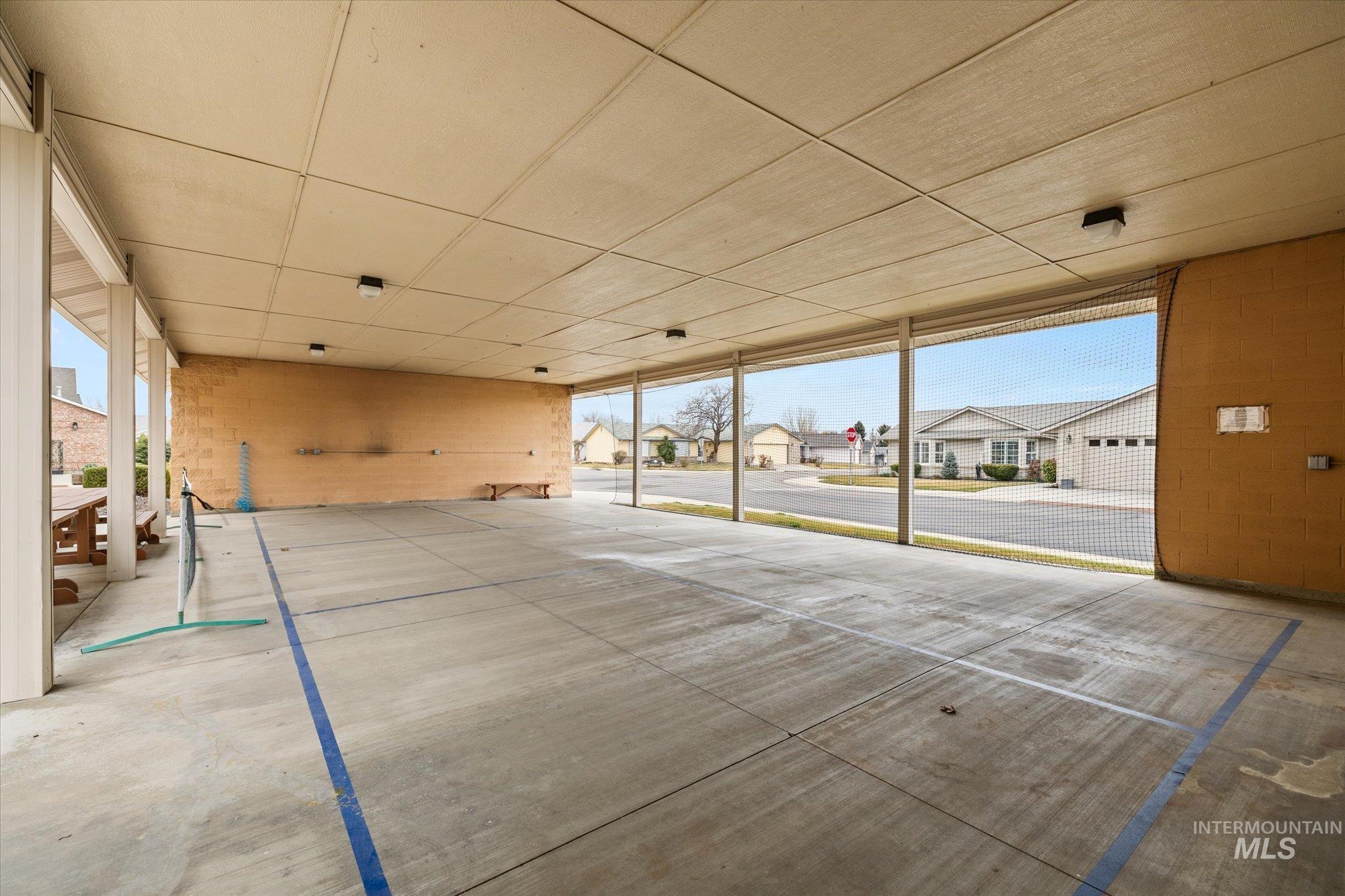 338 W Birmingham Drive, Nampa, Idaho 83651, 2 Bedrooms, 1 Bathroom, Residential For Sale, Price $274,900,MLS 98977123