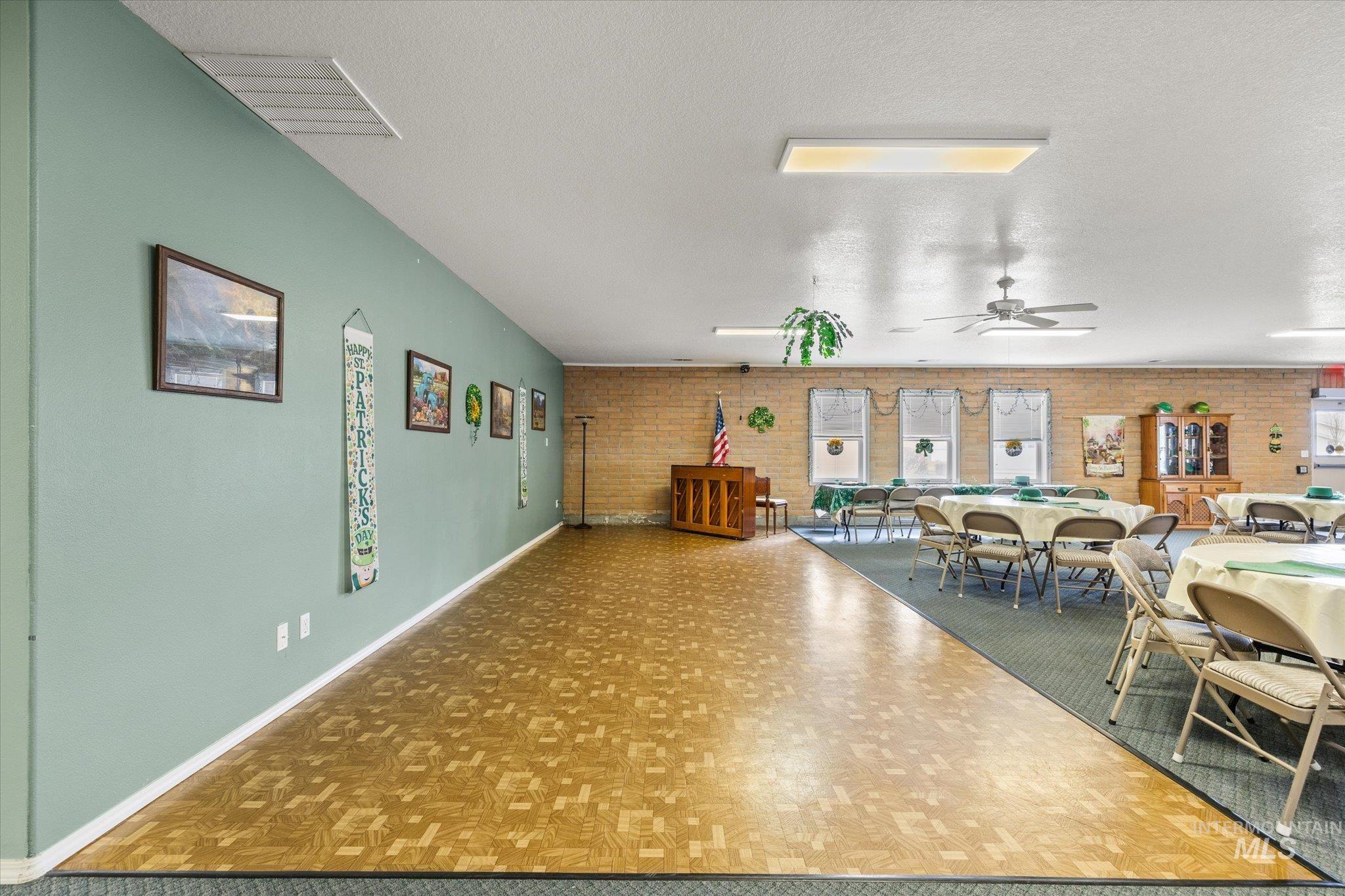 338 W Birmingham Drive, Nampa, Idaho 83651, 2 Bedrooms, 1 Bathroom, Residential For Sale, Price $274,900,MLS 98977123