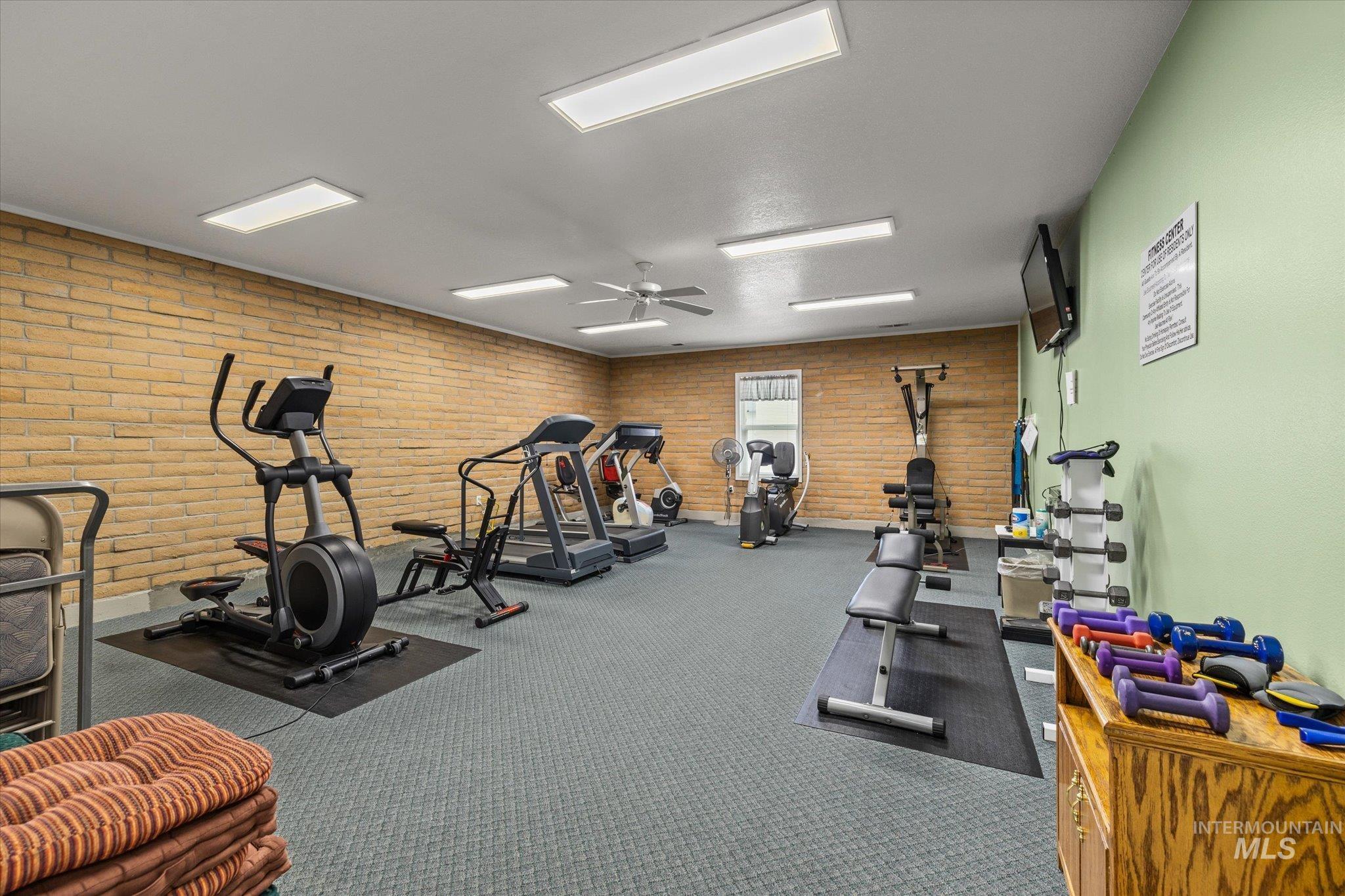 338 W Birmingham Drive, Nampa, Idaho 83651, 2 Bedrooms, 1 Bathroom, Residential For Sale, Price $274,900,MLS 98977123