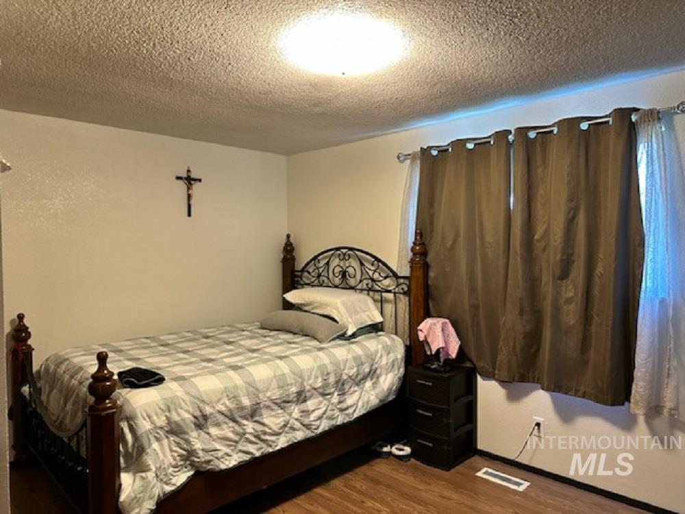 2050 Kings Row, Heyburn, Idaho 83336-0000, 3 Bedrooms, 2 Bathrooms, Residential For Sale, Price $310,000,MLS 98977124