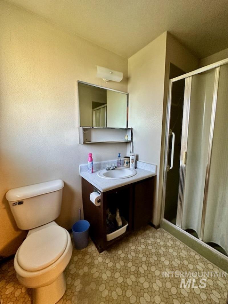 2050 Kings Row, Heyburn, Idaho 83336-0000, 3 Bedrooms, 2 Bathrooms, Residential For Sale, Price $310,000,MLS 98977124