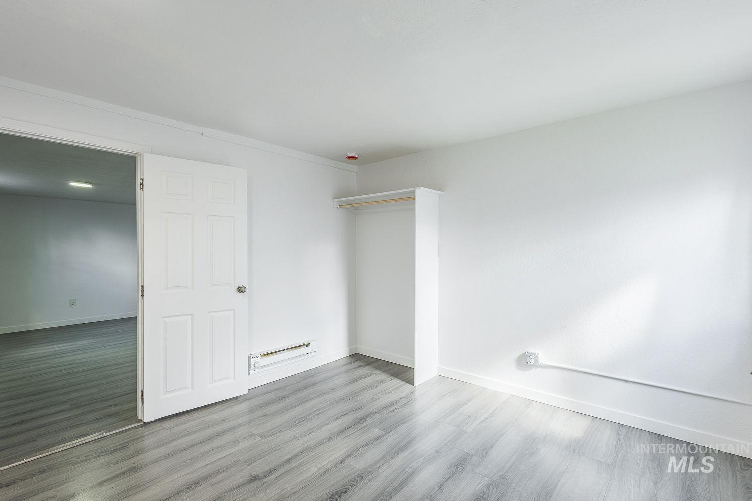 420 S 1st Ave, Caldwell, Idaho 83605, 2 Bedrooms, 1 Bathroom, Residential Income For Sale, Price $380,000,MLS 98977127