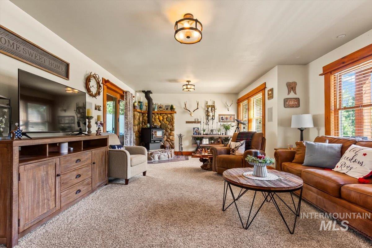 8 Condor Circle, Boise, Idaho 83716, 4 Bedrooms, 2 Bathrooms, Residential For Sale, Price $784,900,MLS 98977128