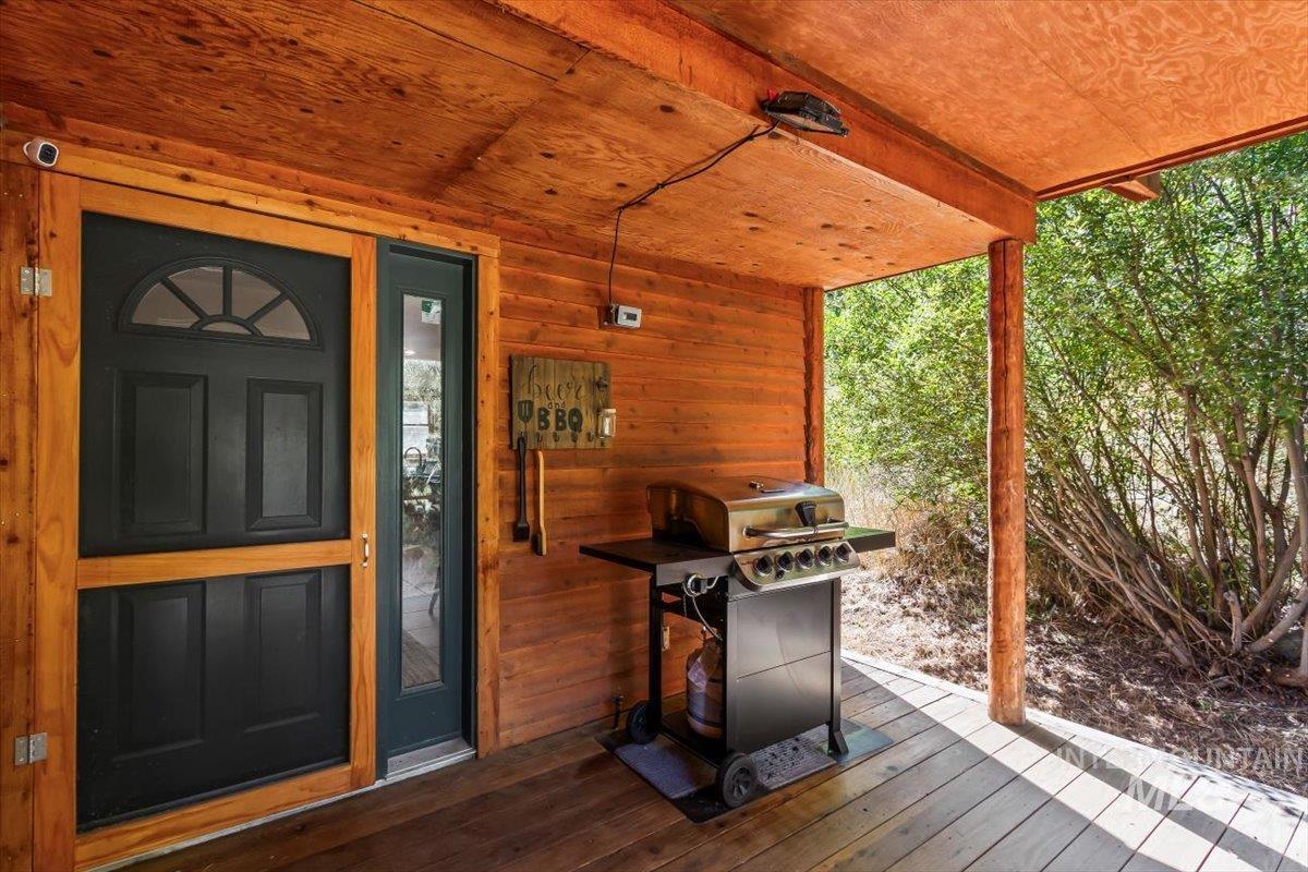 8 Condor Circle, Boise, Idaho 83716, 4 Bedrooms, 2 Bathrooms, Residential For Sale, Price $784,900,MLS 98977128