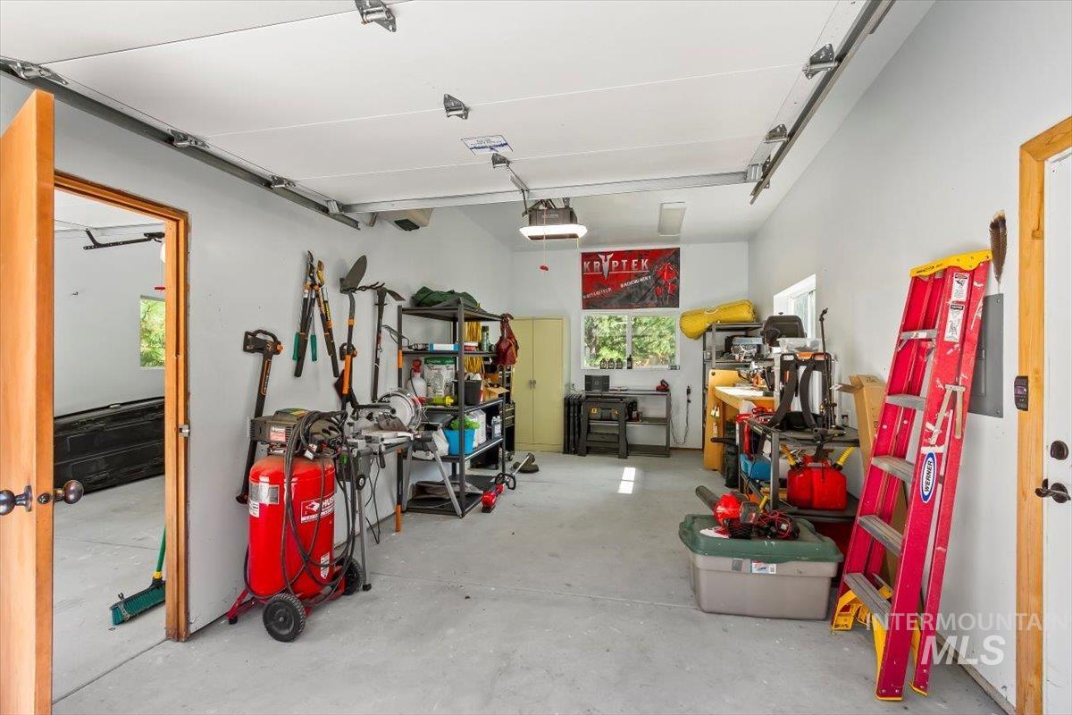 8 Condor Circle, Boise, Idaho 83716, 4 Bedrooms, 2 Bathrooms, Residential For Sale, Price $784,900,MLS 98977128