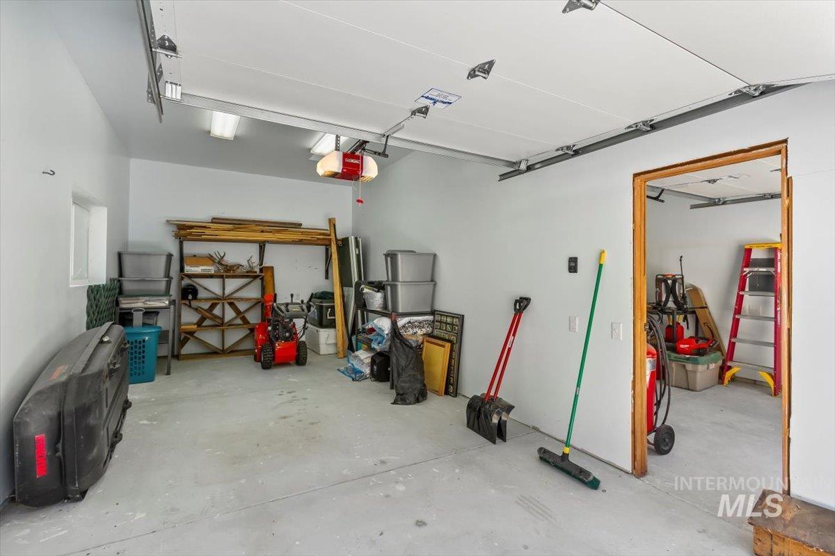 8 Condor Circle, Boise, Idaho 83716, 4 Bedrooms, 2 Bathrooms, Residential For Sale, Price $784,900,MLS 98977128