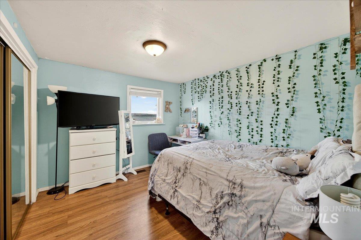 8601 S Cloverdale Rd, Boise, Idaho 83709, 4 Bedrooms, 3 Bathrooms, Residential For Sale, Price $889,000,MLS 98977132