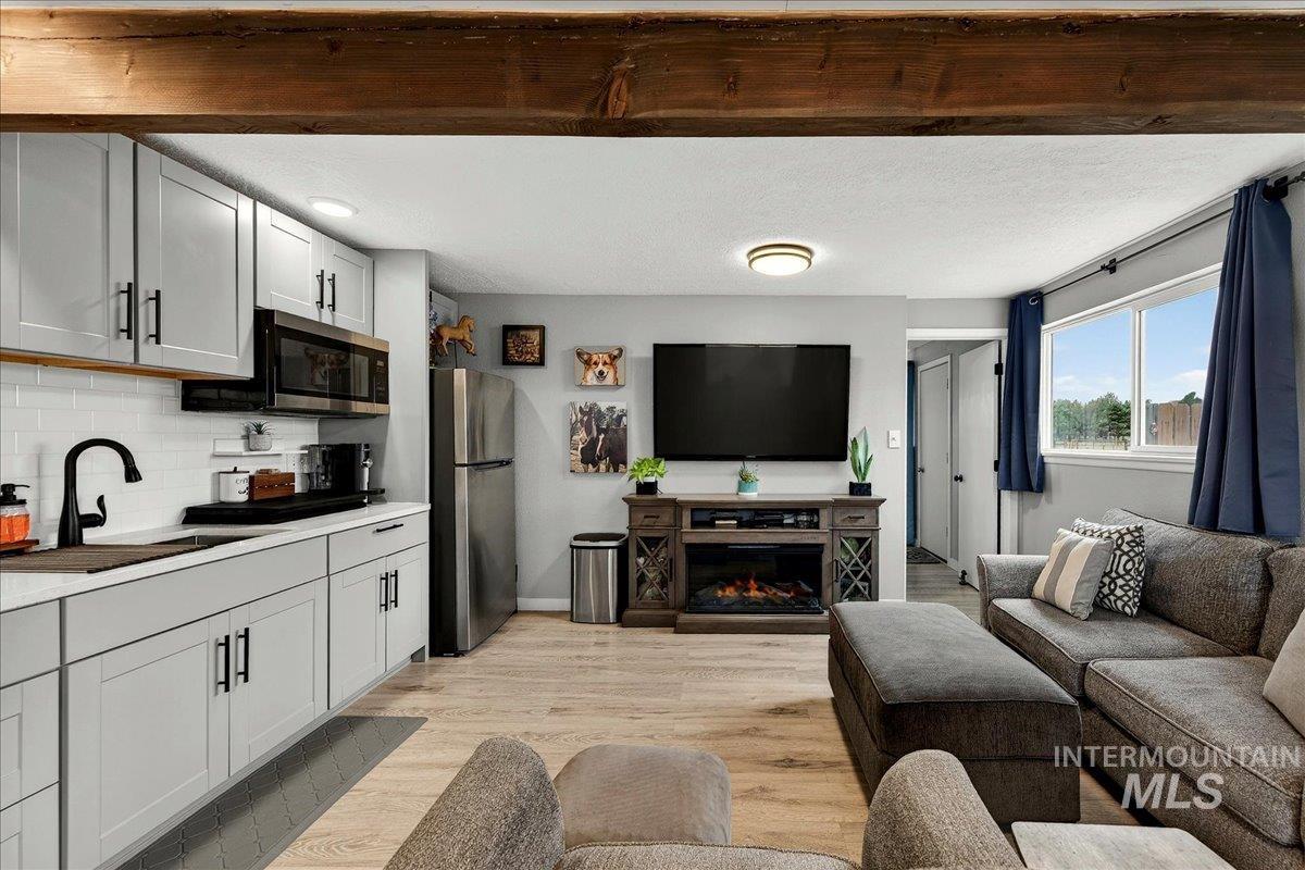 8601 S Cloverdale Rd, Boise, Idaho 83709, 4 Bedrooms, 3 Bathrooms, Residential For Sale, Price $889,000,MLS 98977132