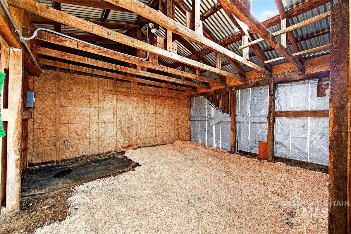 8601 S Cloverdale Rd, Boise, Idaho 83709, 4 Bedrooms, 3 Bathrooms, Residential For Sale, Price $889,000,MLS 98977132