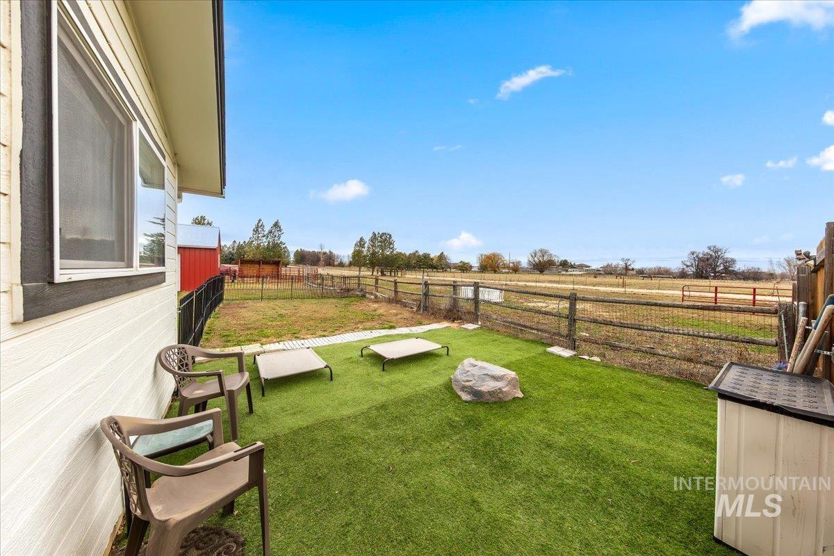 8601 S Cloverdale Rd, Boise, Idaho 83709, 4 Bedrooms, 3 Bathrooms, Residential For Sale, Price $889,000,MLS 98977132