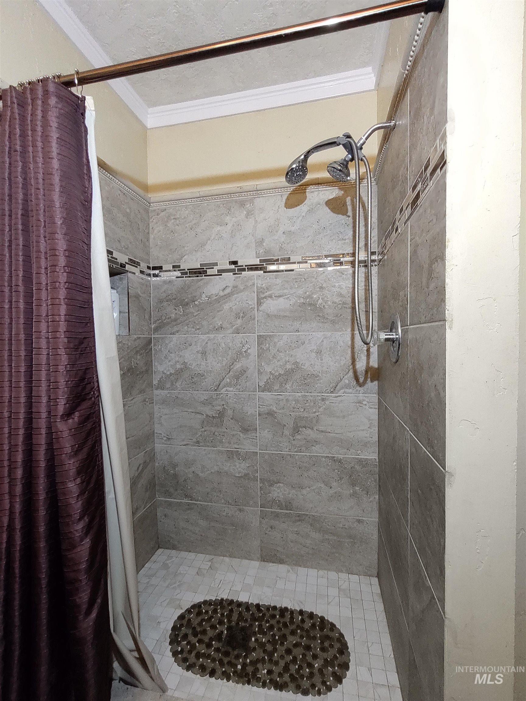 9249 W Carousel St, Boise, Idaho 83709, 3 Bedrooms, 2 Bathrooms, Residential For Sale, Price $449,900,MLS 98977134