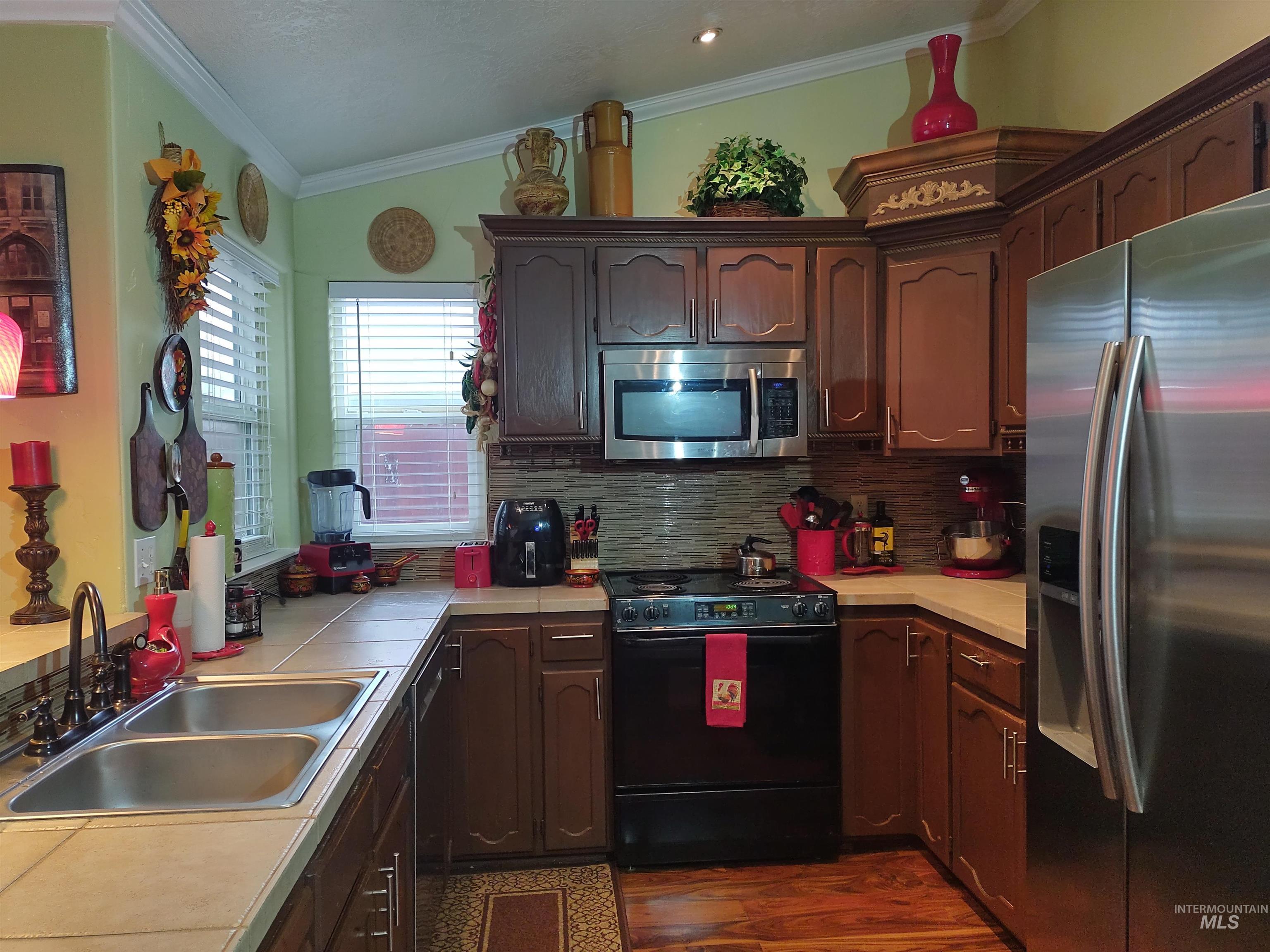 9249 W Carousel St, Boise, Idaho 83709, 3 Bedrooms, 2 Bathrooms, Residential For Sale, Price $449,900,MLS 98977134