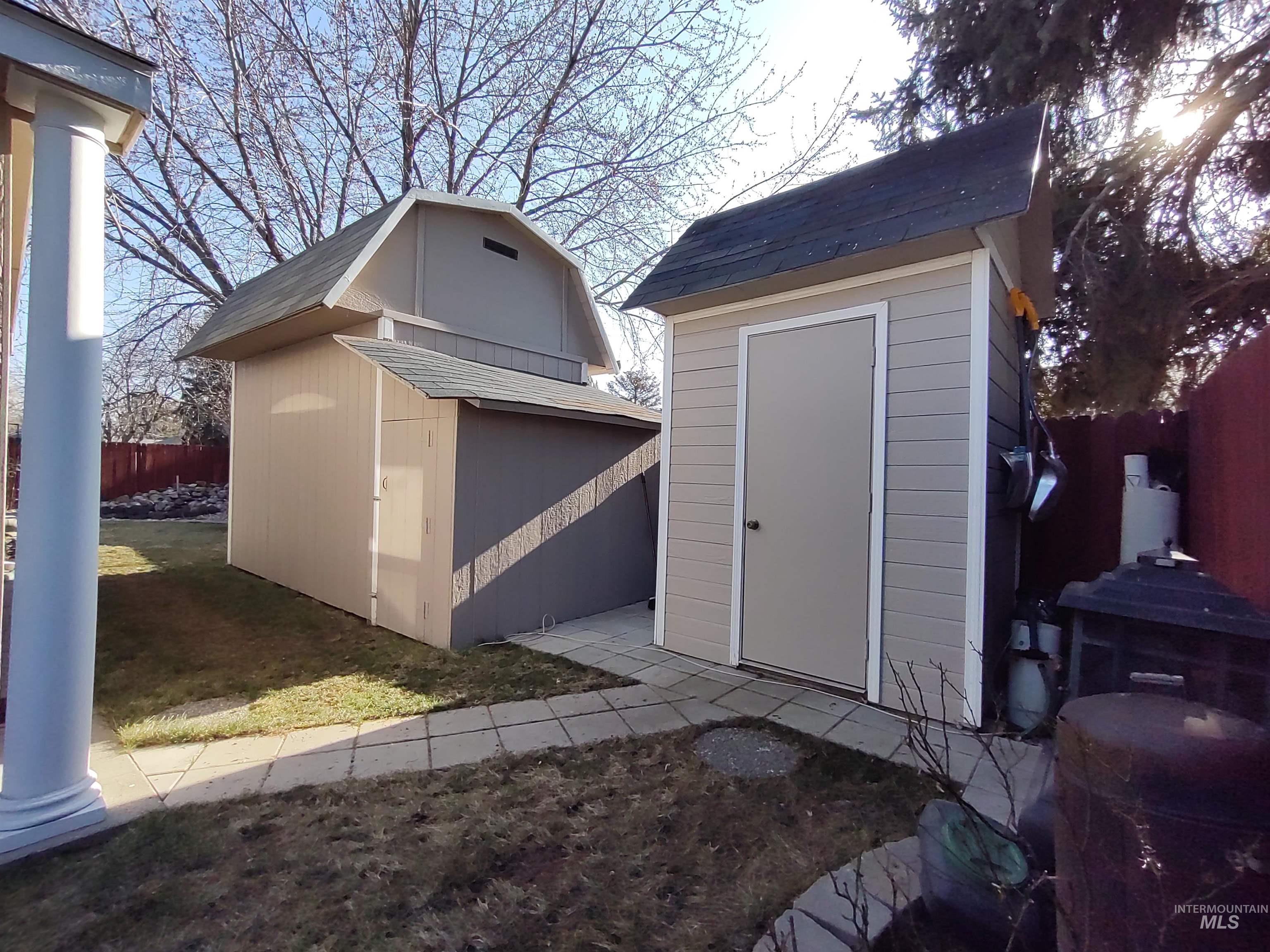 9249 W Carousel St, Boise, Idaho 83709, 3 Bedrooms, 2 Bathrooms, Residential For Sale, Price $449,900,MLS 98977134