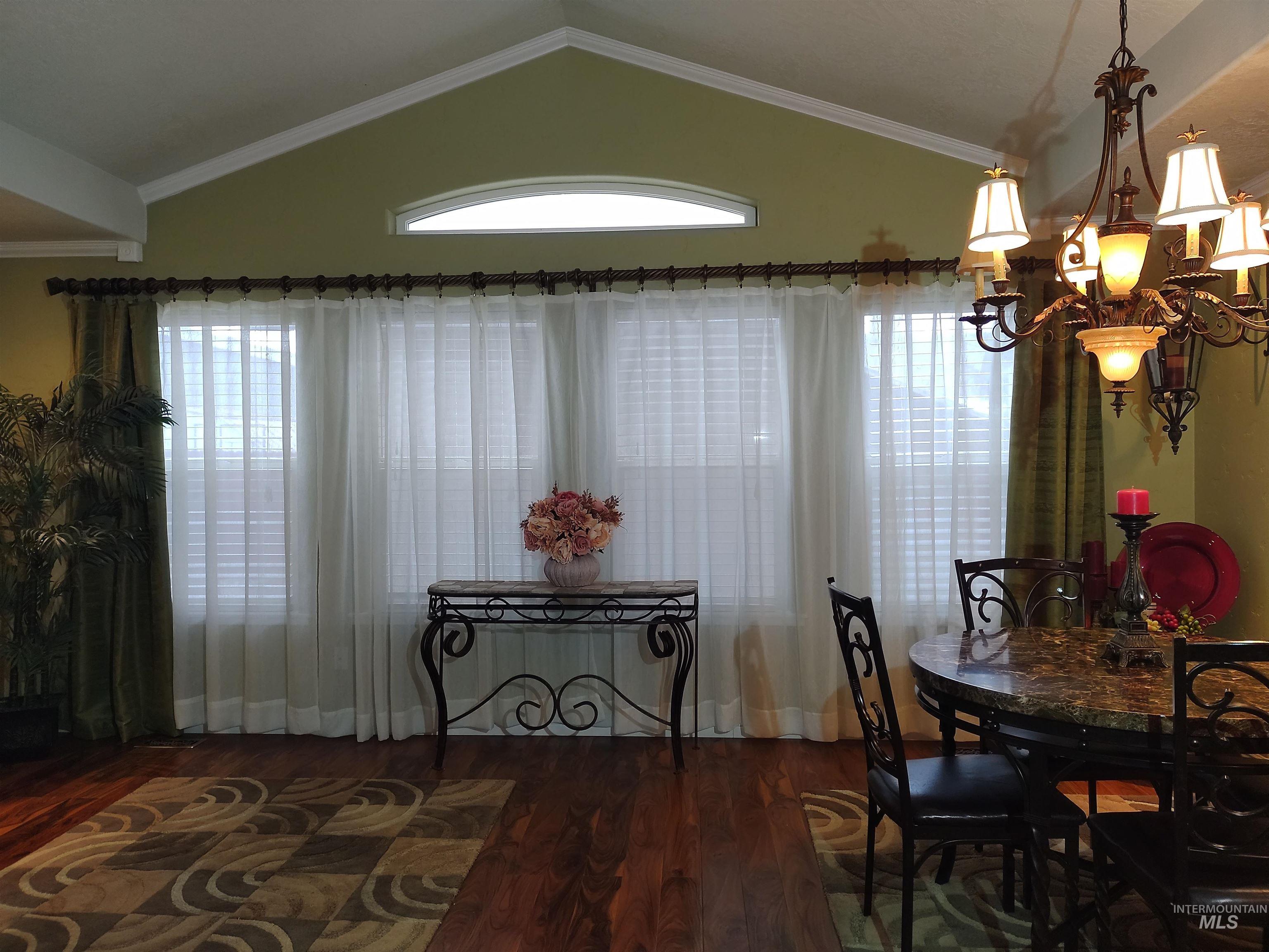 9249 W Carousel St, Boise, Idaho 83709, 3 Bedrooms, 2 Bathrooms, Residential For Sale, Price $449,900,MLS 98977134