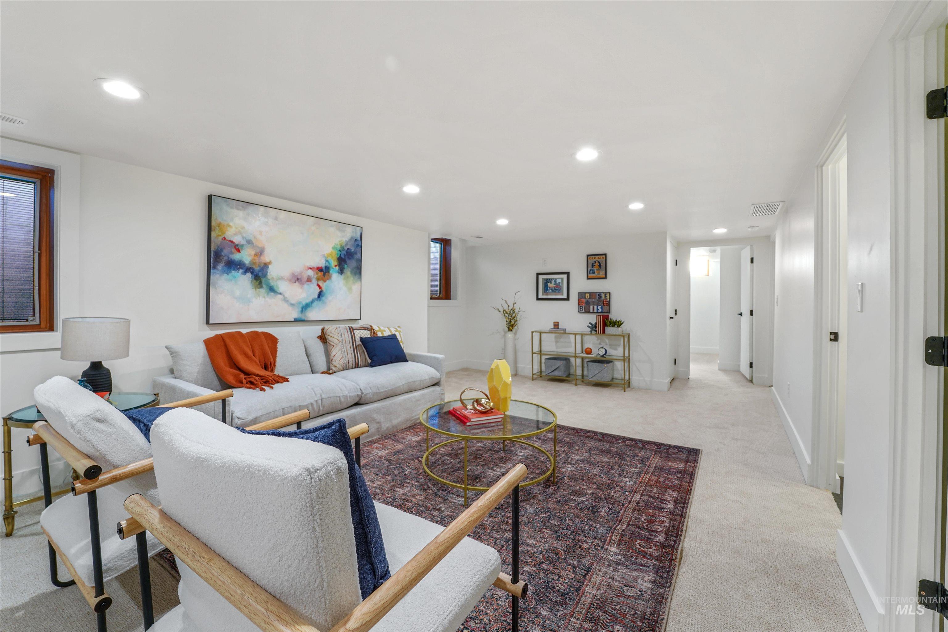 1913 W Suncrest Dr, Boise, Idaho 83705, 5 Bedrooms, 2 Bathrooms, Residential For Sale, Price $649,900,MLS 98977135