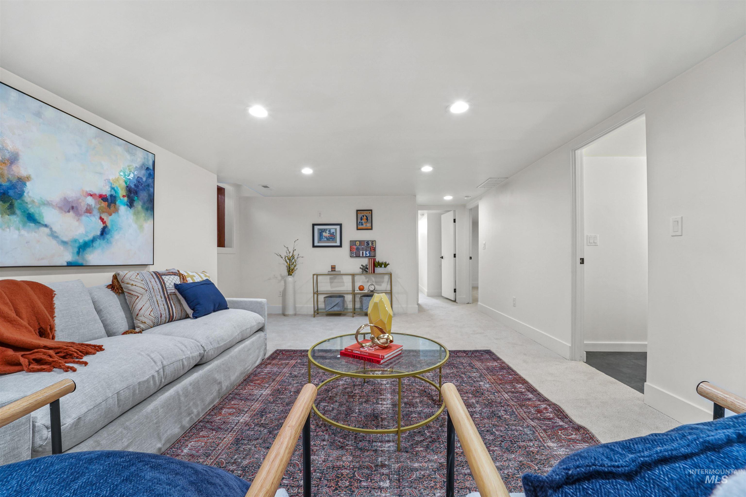 1913 W Suncrest Dr, Boise, Idaho 83705, 5 Bedrooms, 2 Bathrooms, Residential For Sale, Price $649,900,MLS 98977135