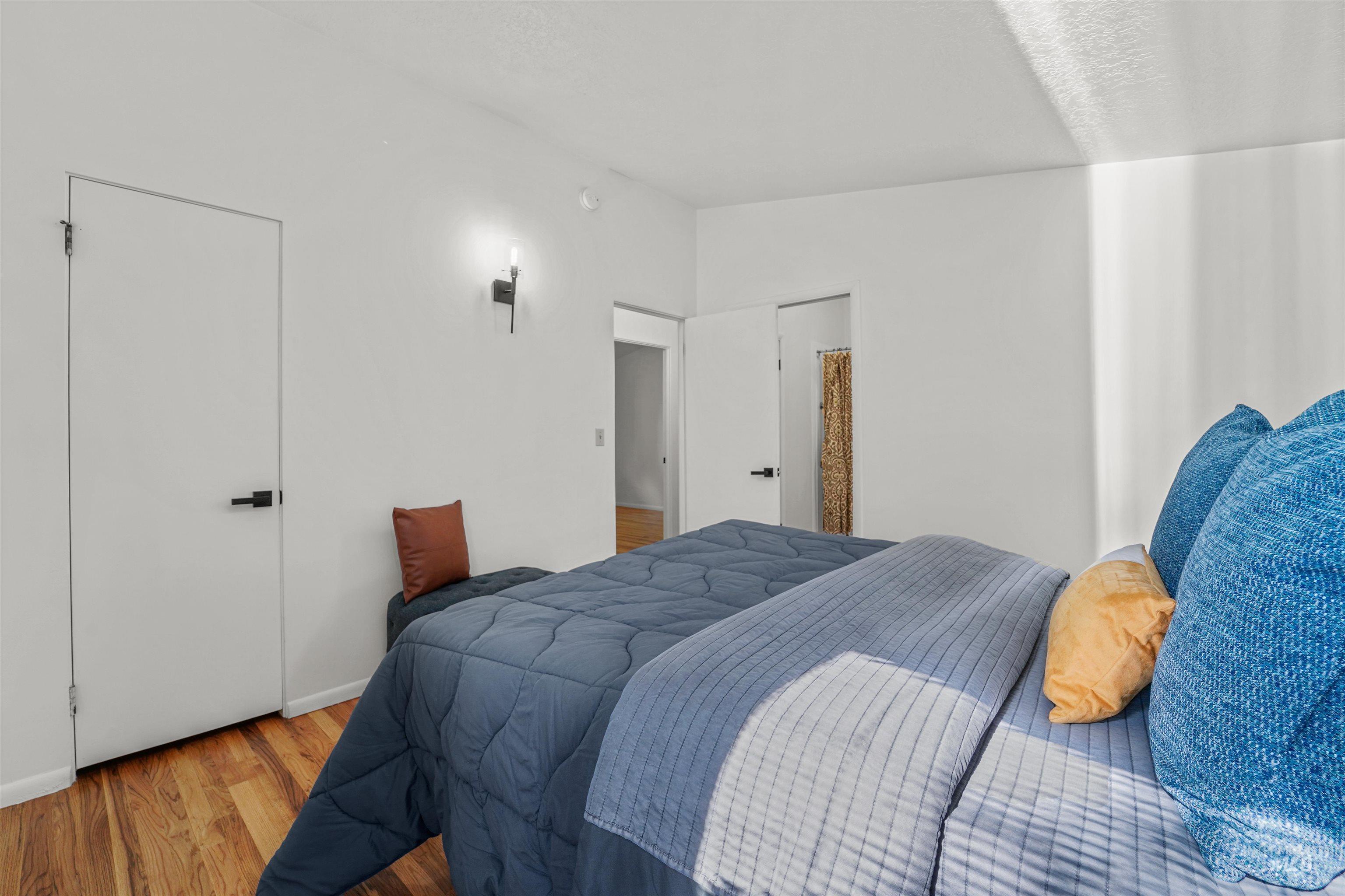 1913 W Suncrest Dr, Boise, Idaho 83705, 5 Bedrooms, 2 Bathrooms, Residential For Sale, Price $649,900,MLS 98977135