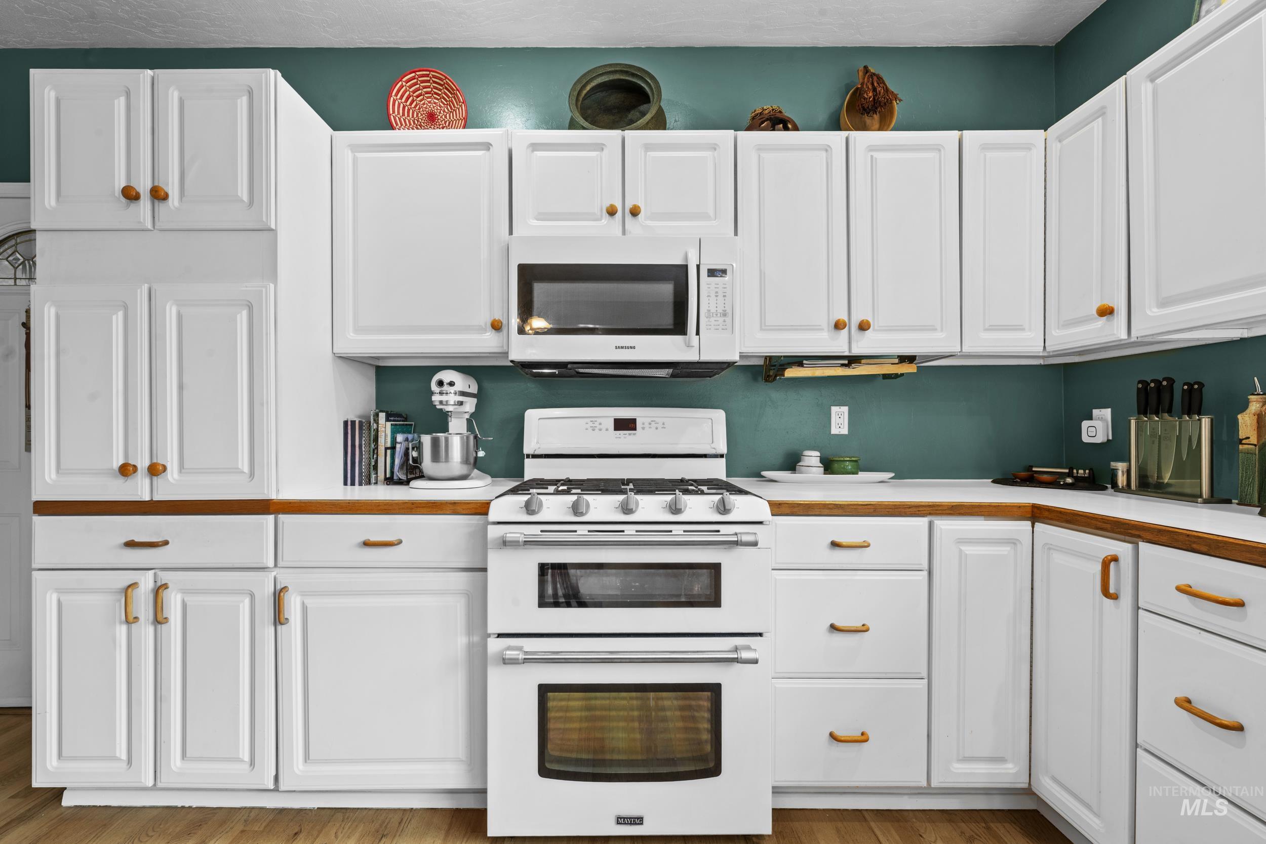 69 River Ranch Rd, Garden Valley, Idaho 83622, 4 Bedrooms, 4 Bathrooms, Residential For Sale, Price $1,025,000,MLS 98977138