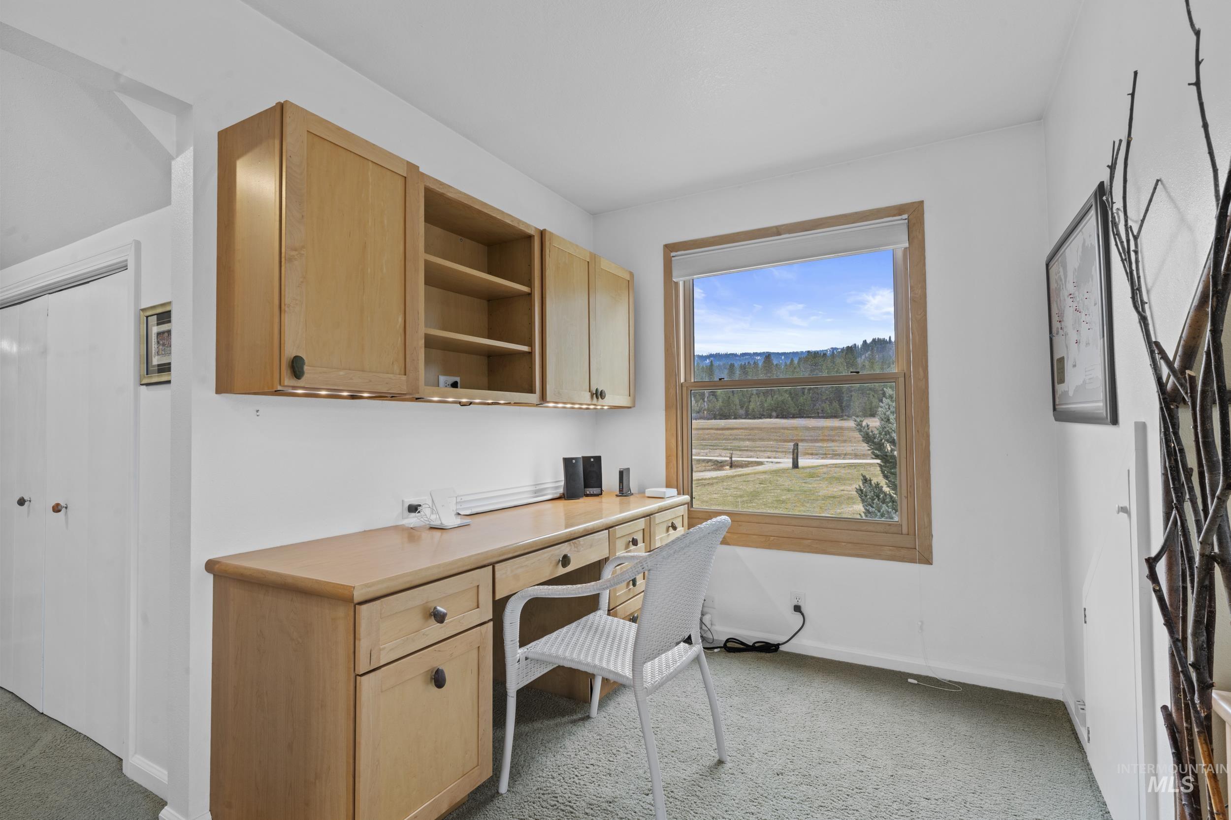 69 River Ranch Rd, Garden Valley, Idaho 83622, 4 Bedrooms, 4 Bathrooms, Residential For Sale, Price $1,025,000,MLS 98977138