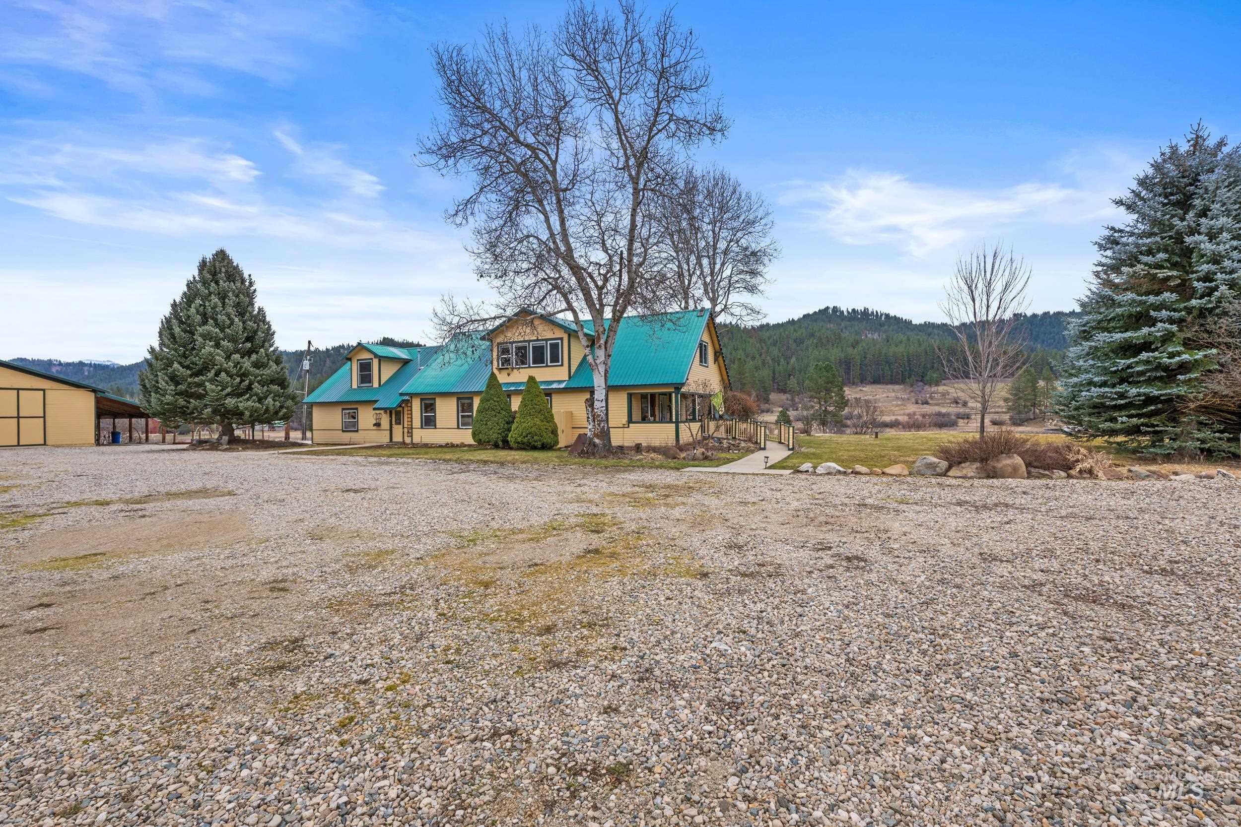 69 River Ranch Rd, Garden Valley, Idaho 83622, 4 Bedrooms, 4 Bathrooms, Residential For Sale, Price $1,025,000,MLS 98977138