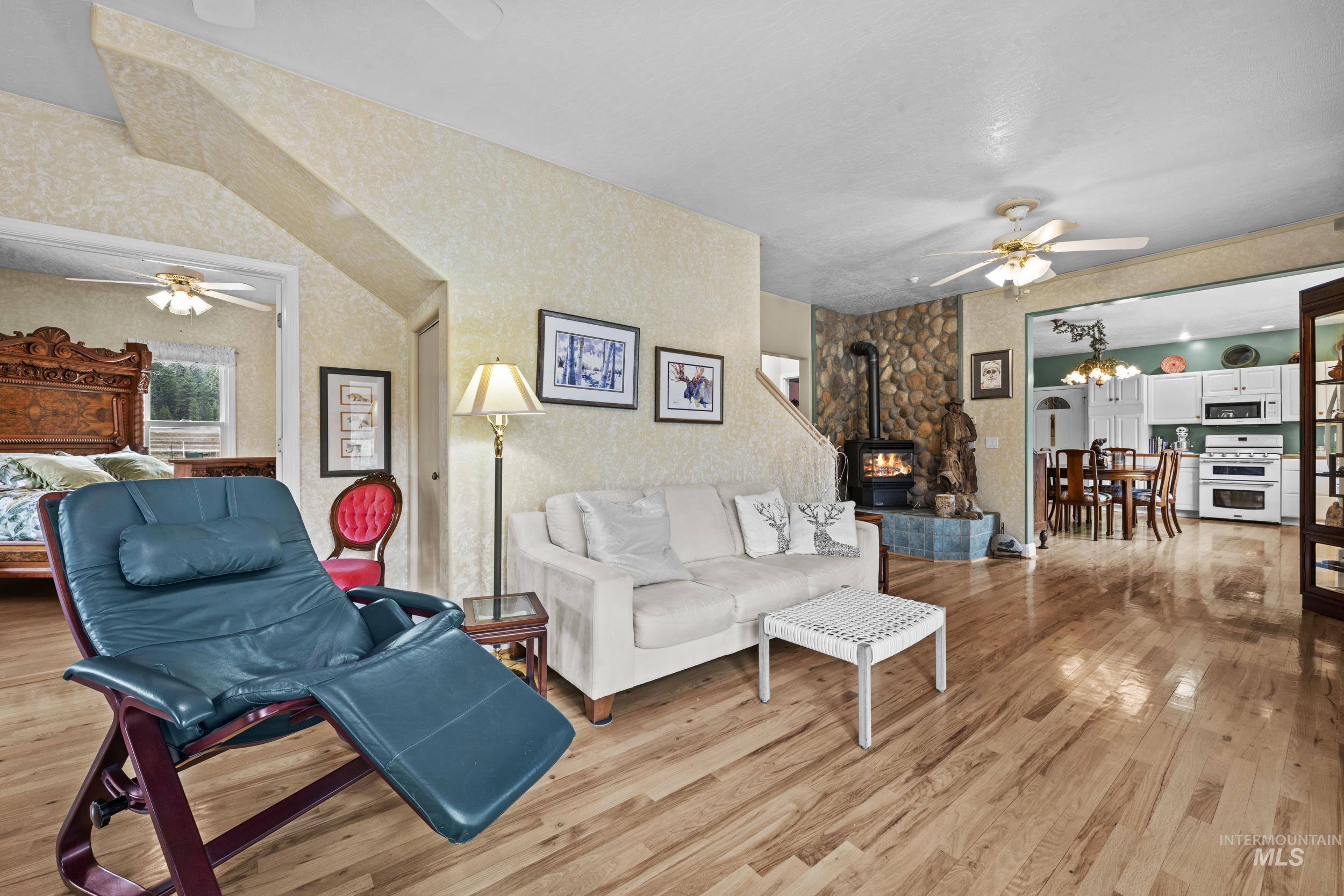 69 River Ranch Rd, Garden Valley, Idaho 83622, 4 Bedrooms, 4 Bathrooms, Residential For Sale, Price $1,025,000,MLS 98977138