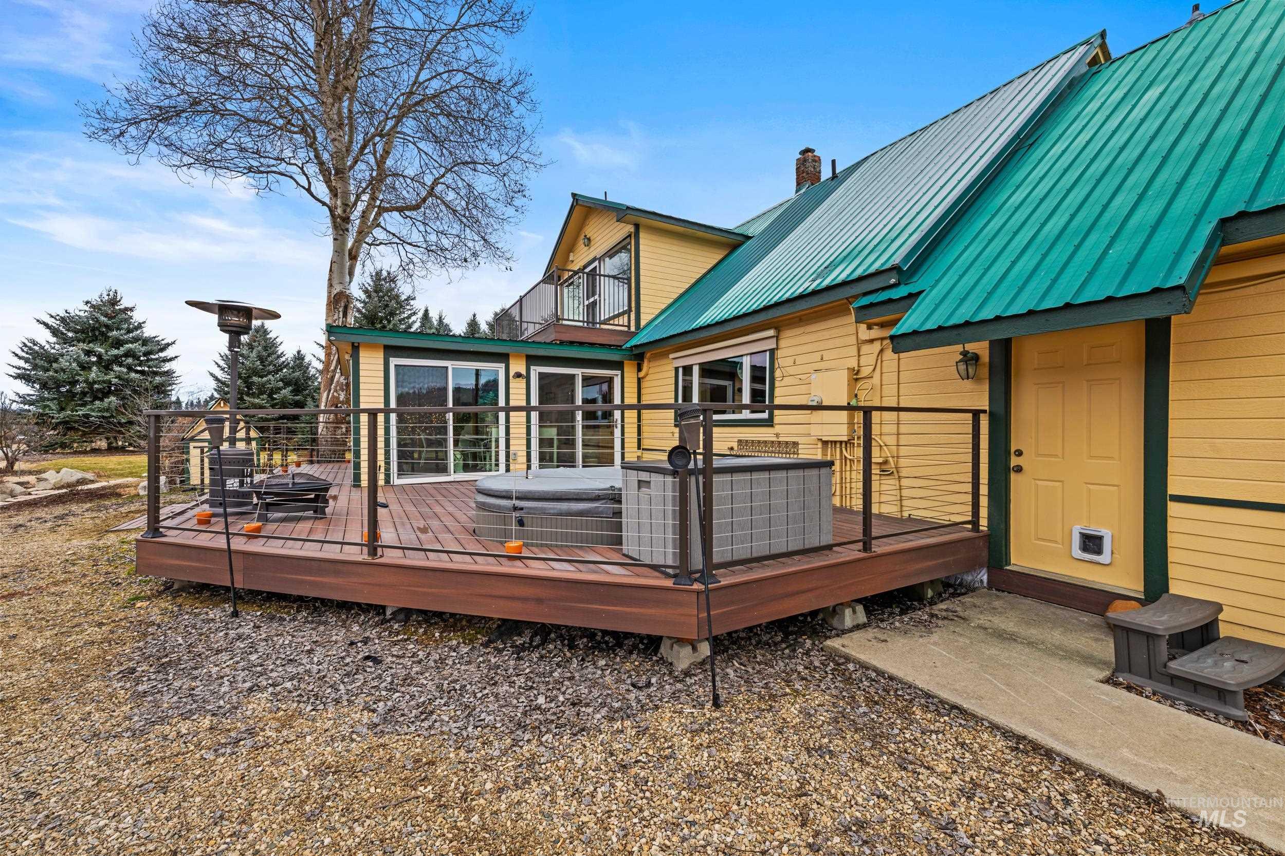 69 River Ranch Rd, Garden Valley, Idaho 83622, 4 Bedrooms, 4 Rooms, Business/Commercial For Sale, Price $1,025,000,MLS 98977139