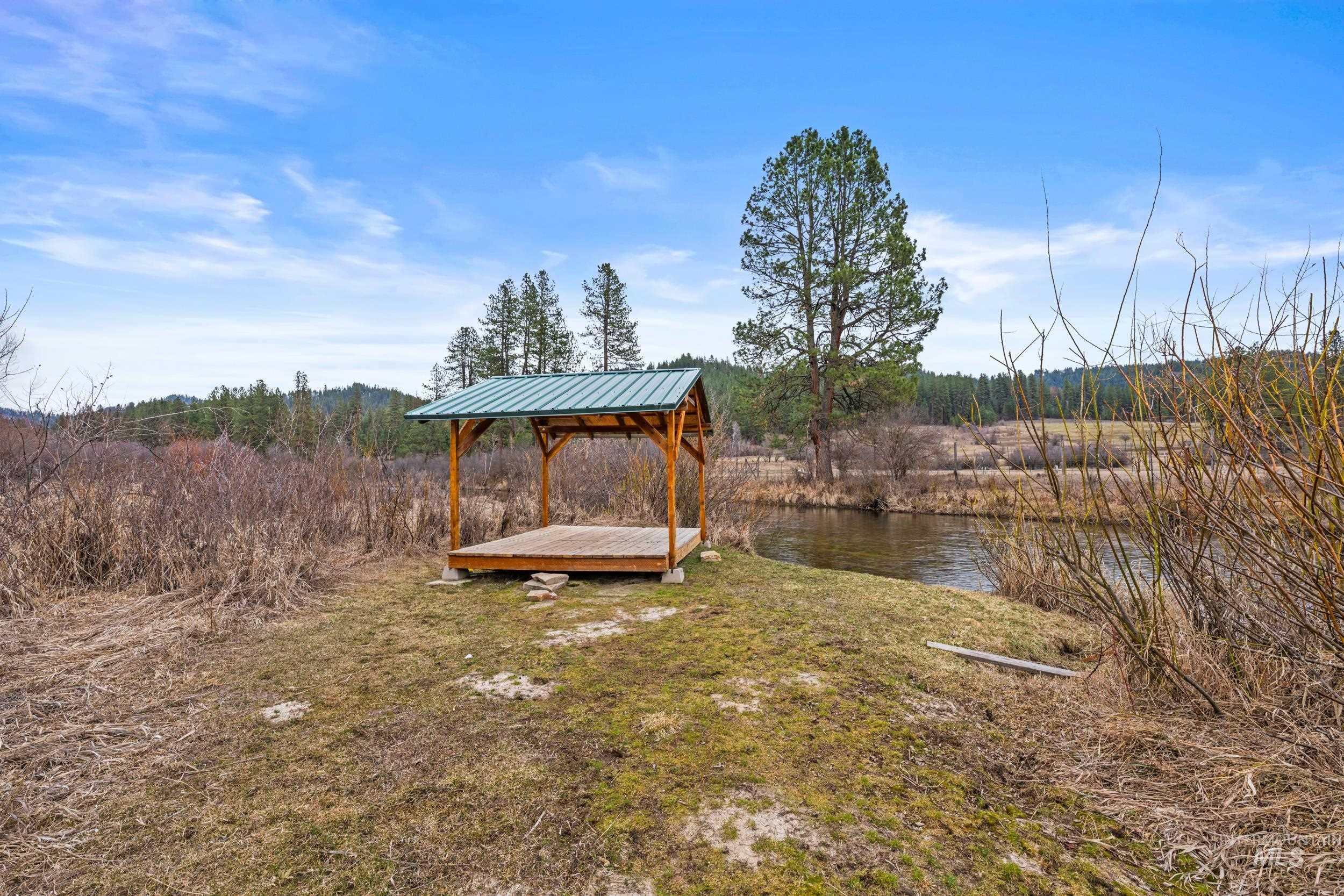 69 River Ranch Rd, Garden Valley, Idaho 83622, 4 Bedrooms, 4 Rooms, Business/Commercial For Sale, Price $1,025,000,MLS 98977139