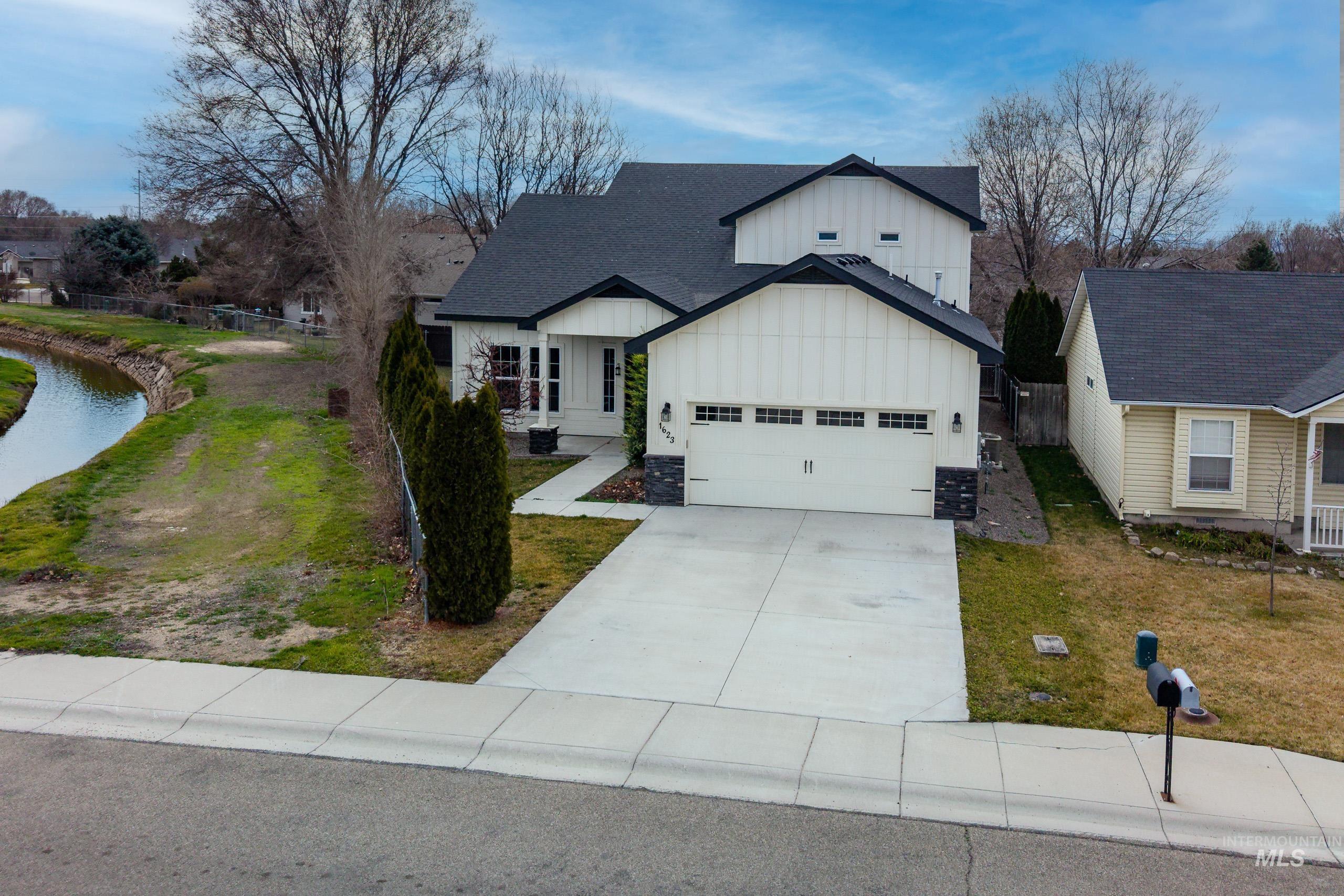 1623 W Young Ave, Nampa, Idaho 83651, 4 Bedrooms, 2.5 Bathrooms, Residential For Sale, Price $535,000,MLS 98977140