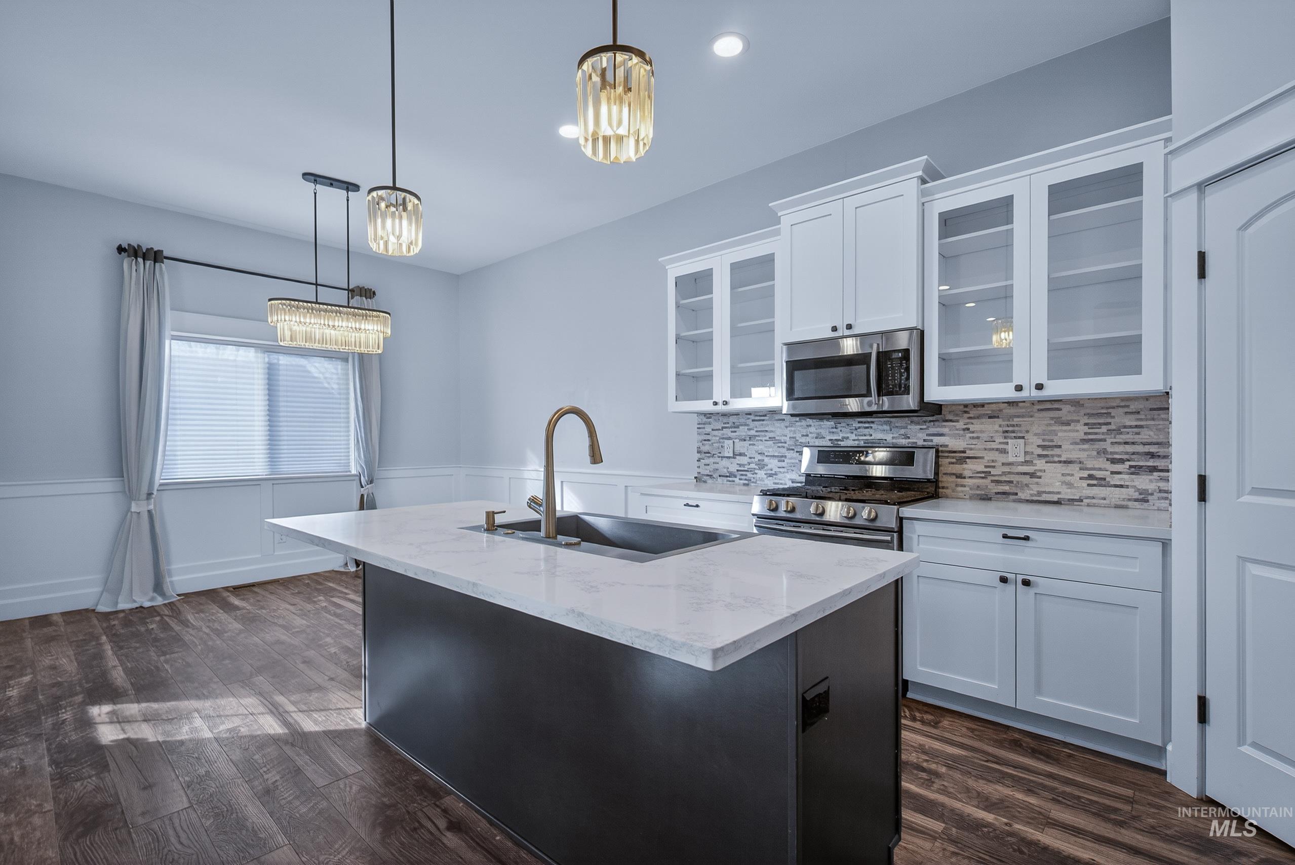 1623 W Young Ave, Nampa, Idaho 83651, 4 Bedrooms, 2.5 Bathrooms, Residential For Sale, Price $535,000,MLS 98977140