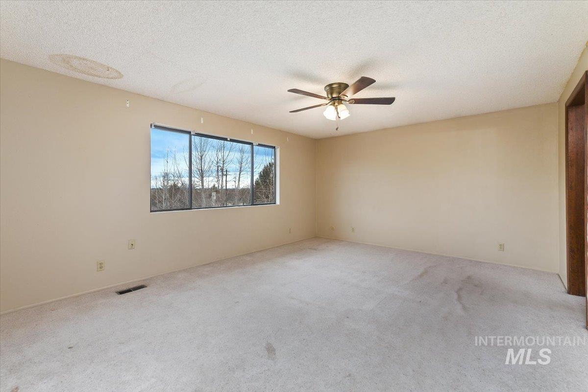 4820 W Hill Rd, Boise, Idaho 83703, 6 Bedrooms, 4 Bathrooms, Residential For Sale, Price $799,900,MLS 98977141